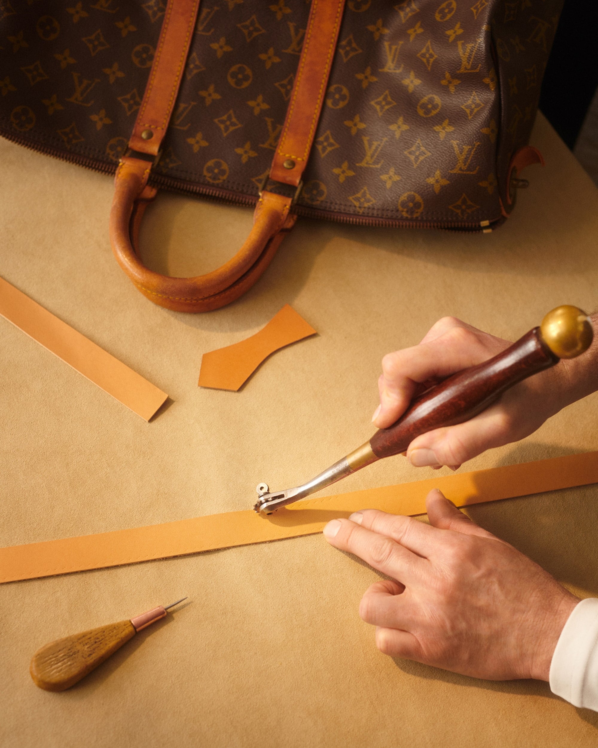 does louis vuitton repair leather