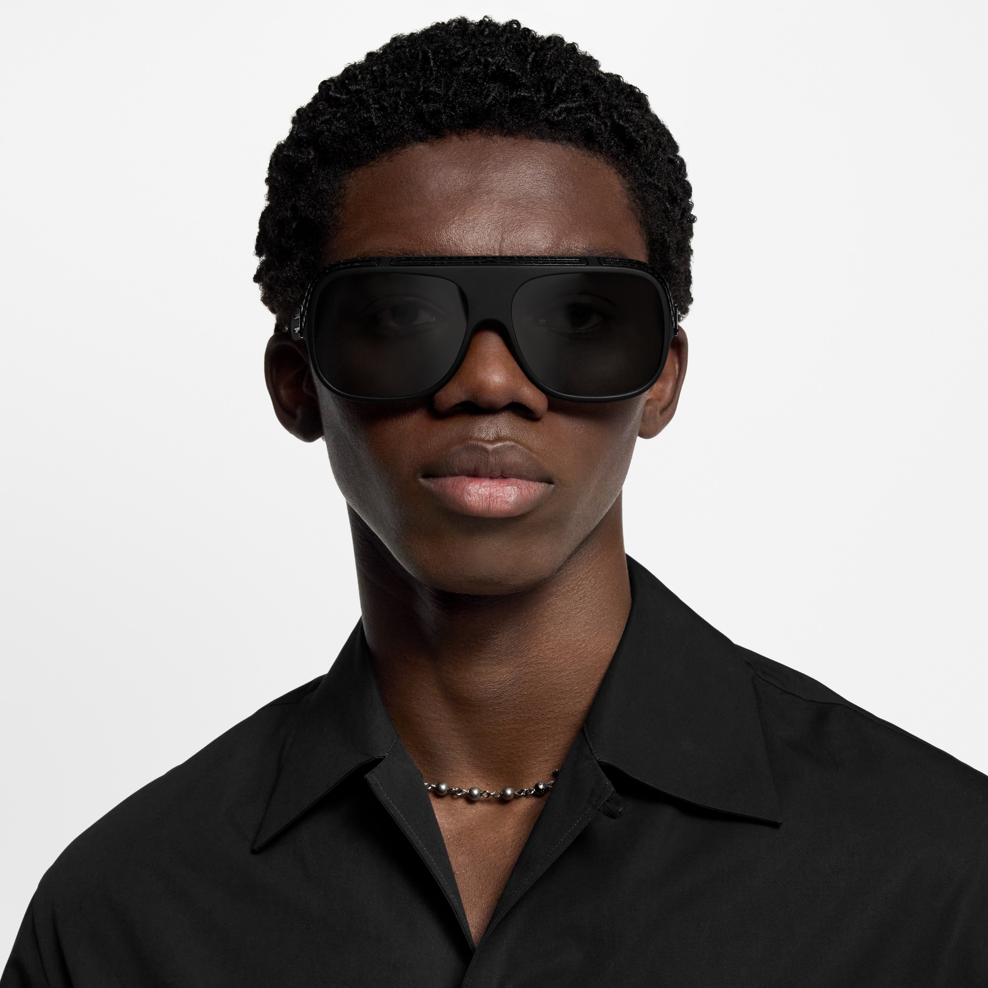 Men - 1.0 Millionaires Sunglasses S00 Men Accessories Sunglasses | LOUIS VUITTON (Product zoom)