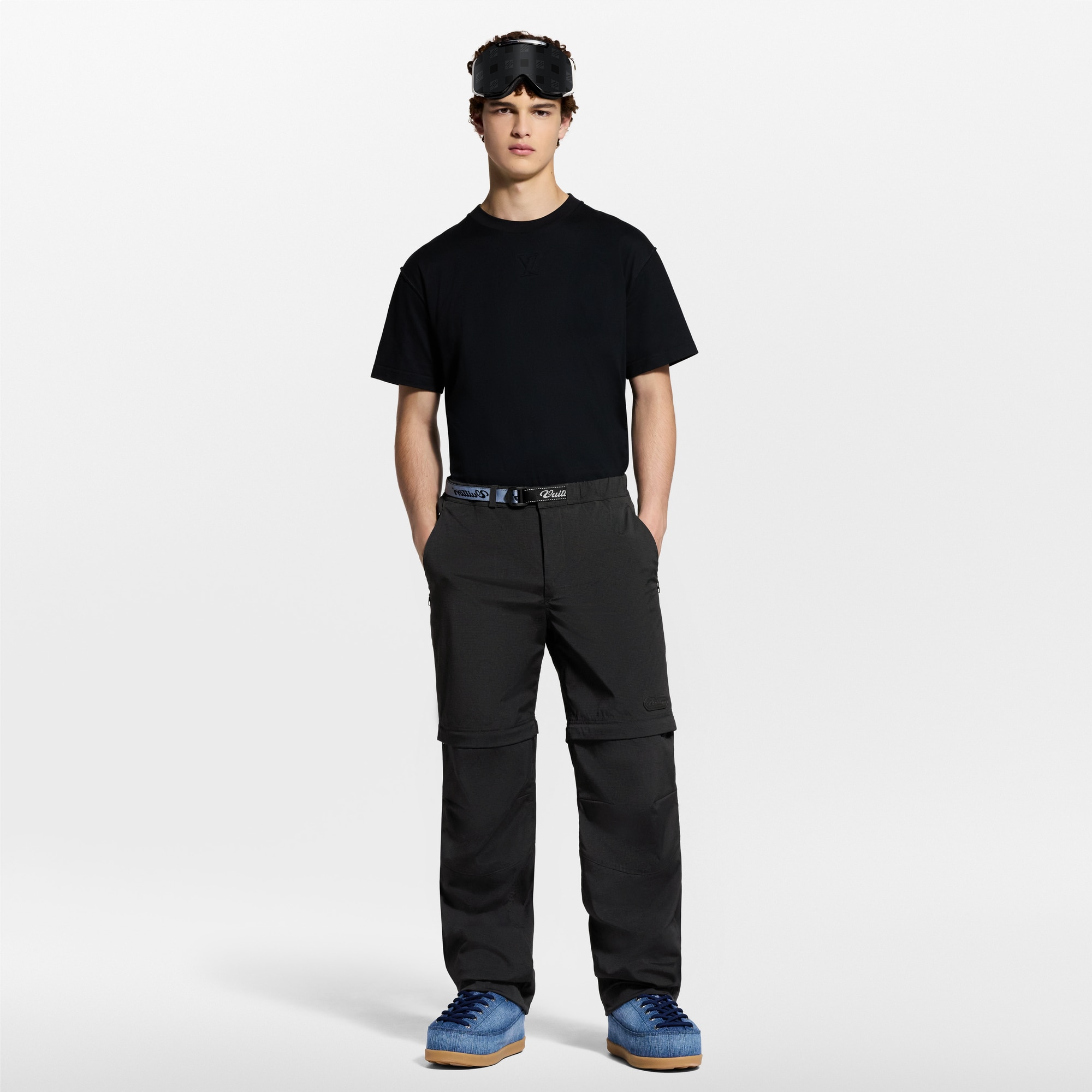 Men - 2-In-1 Convertible Technical Ripstop Trousers  Men Ready-to-Wear Trousers | LOUIS VUITTON (Product zoom)