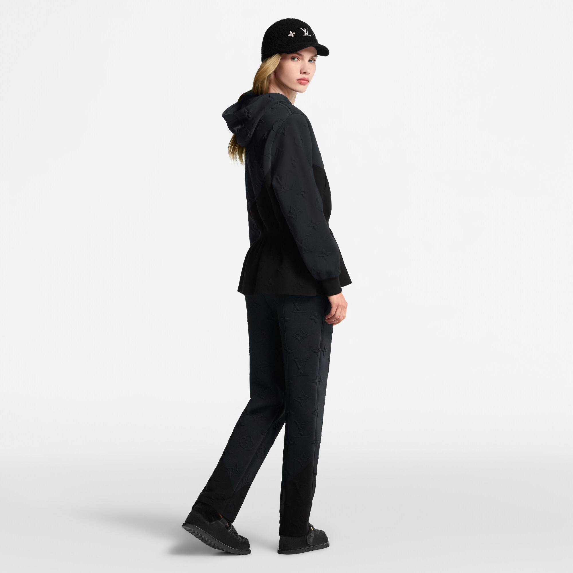 Women - 3D Monogram Jogging Trousers  Women Ready-to-Wear Trousers | LOUIS VUITTON (Product zoom)