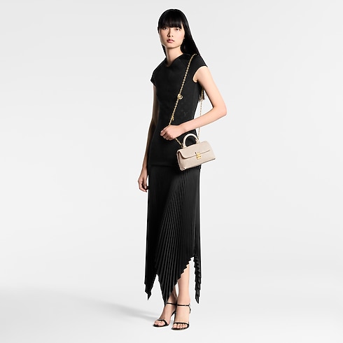 Women - 6AM Sandals Women Shoes Sandals and Espadrilles | LOUIS VUITTON (Product zoom)