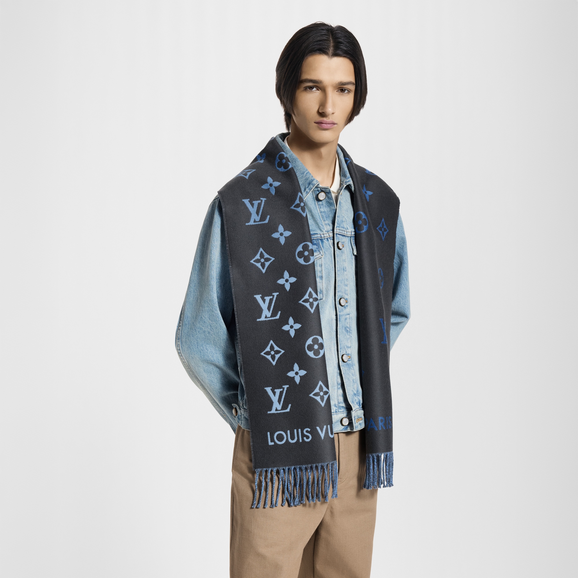Men - All About Monogram Gradient Scarf S00 Men Accessories Scarves | LOUIS VUITTON (Product zoom)