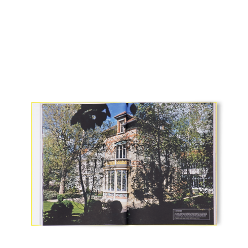 Trunks, Travel and Home - Almanach 1996 Trunks, Travel and Home Library Hard Cover Books | LOUIS VUITTON (Product zoom)