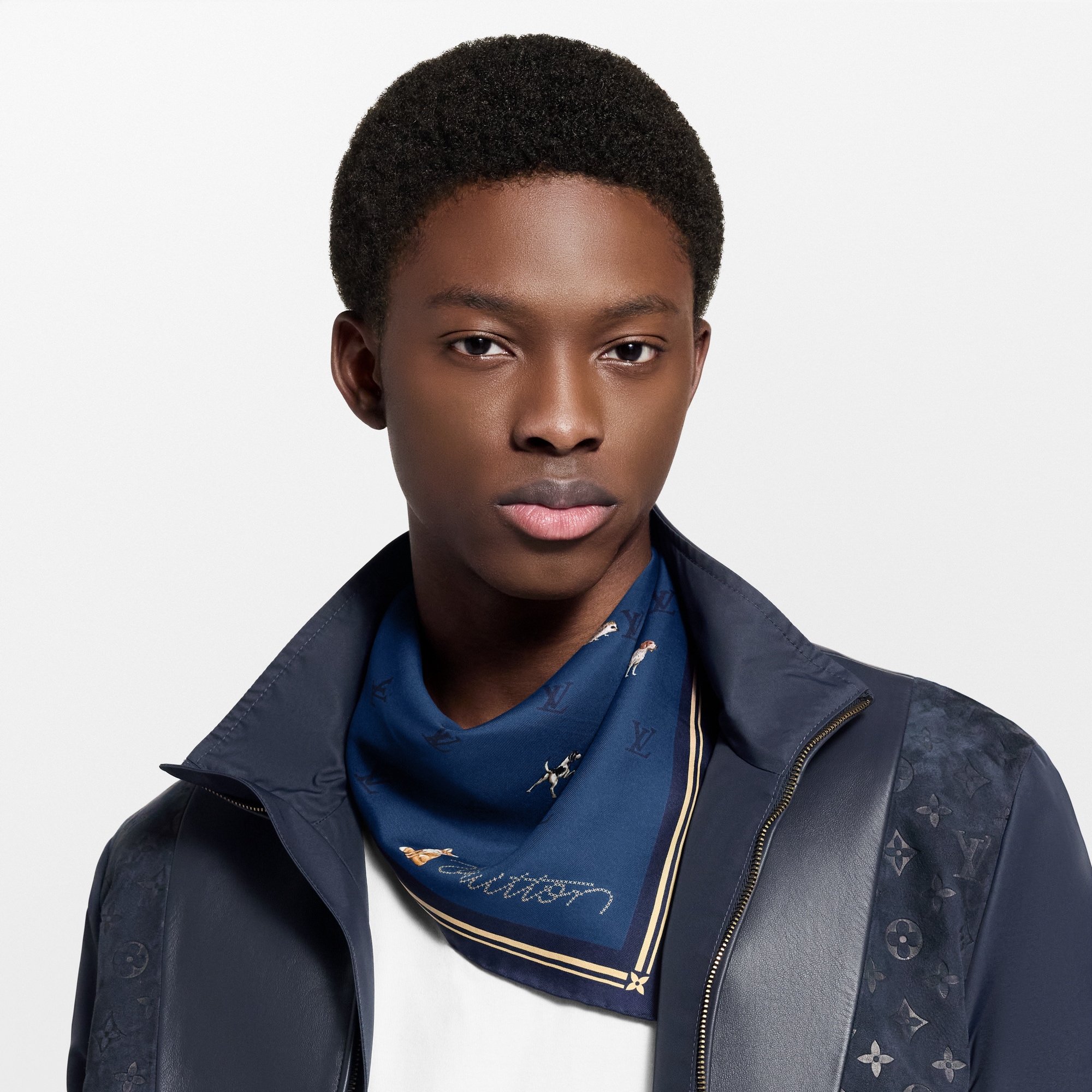 Men - Animal Blason Bandana S00 Men Accessories Silk and Bandanas | LOUIS VUITTON (Product zoom)