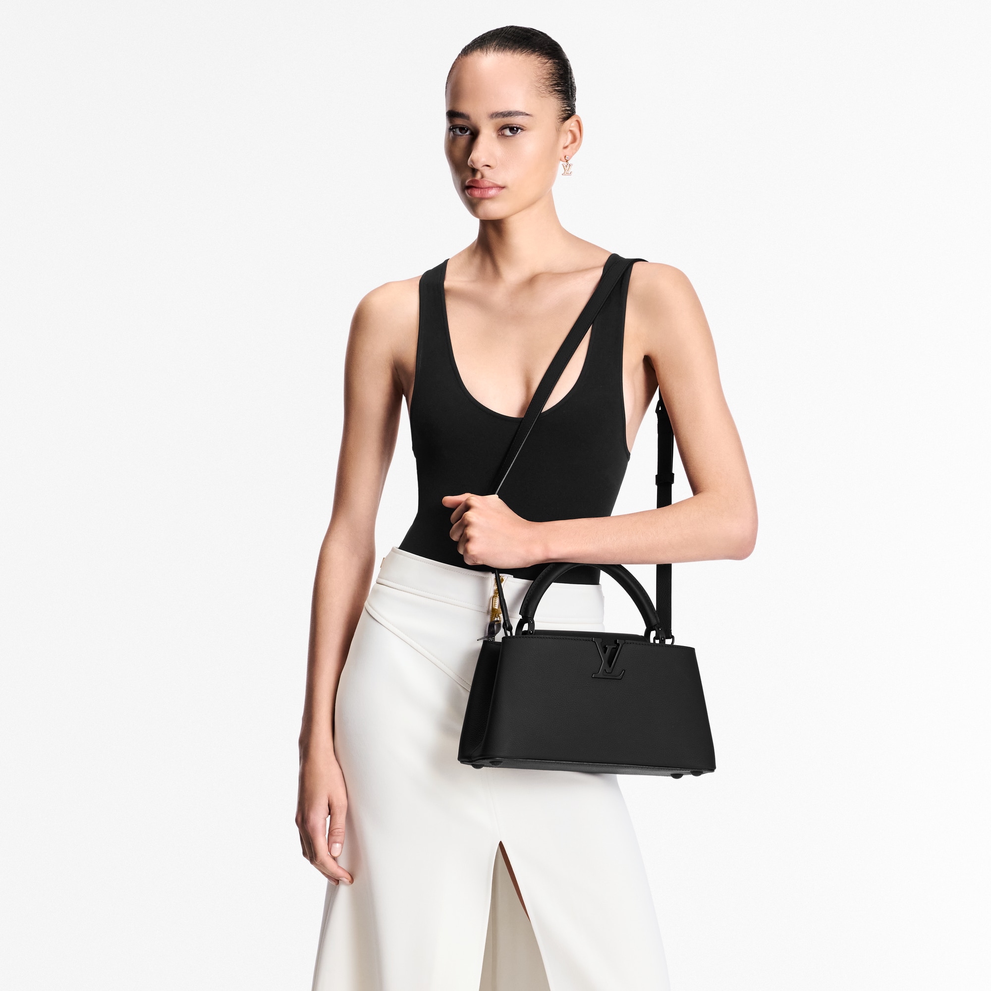 Women - Capucines East-West MM Bag Capucines Women Handbags Capucines | LOUIS VUITTON (Product zoom)