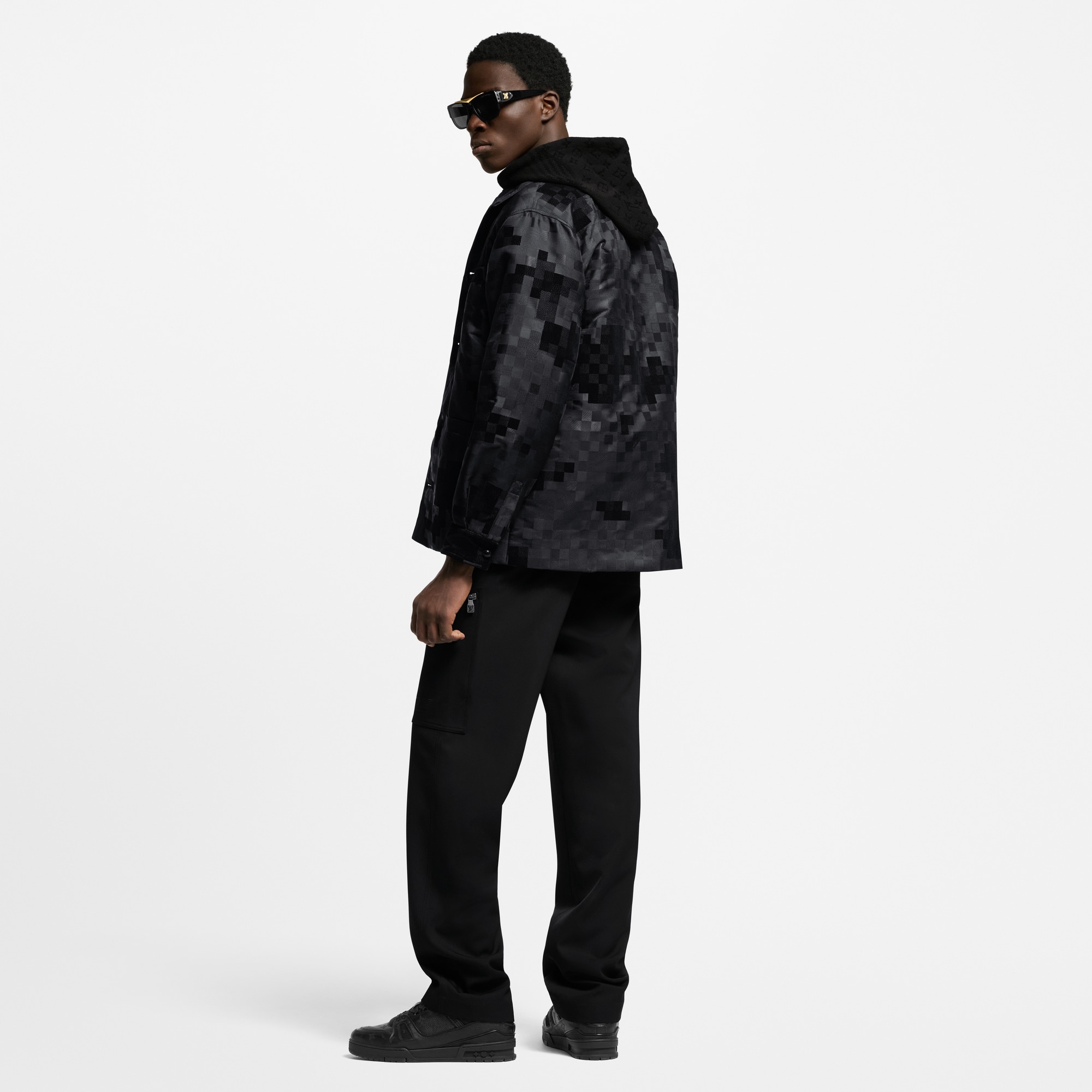 Men - Chic Graphic Overshirt  Men Ready-to-Wear Outerwear and Coats | LOUIS VUITTON (Product zoom)