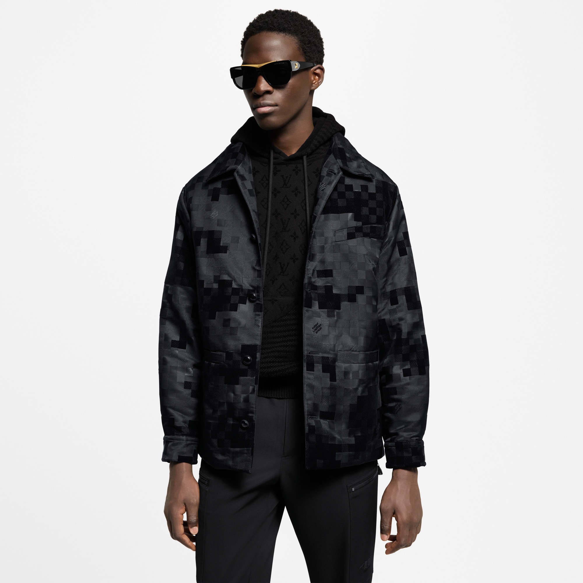 Men - Chic Graphic Overshirt  Men Ready-to-Wear Outerwear and Coats | LOUIS VUITTON (Product zoom)