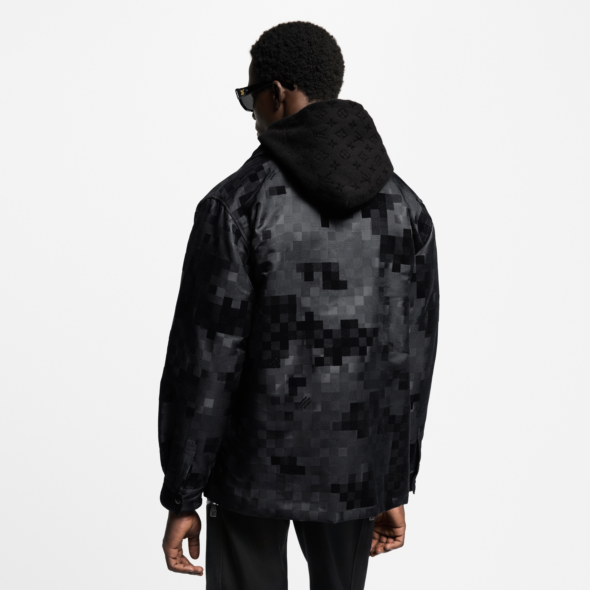 Men - Chic Graphic Overshirt  Men Ready-to-Wear Outerwear and Coats | LOUIS VUITTON (Product zoom)