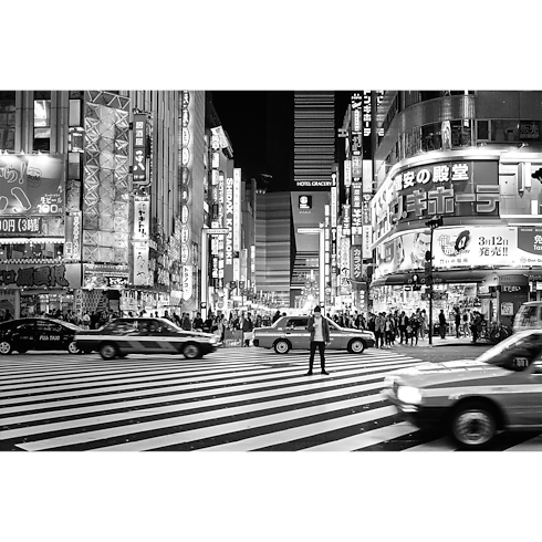 Trunks, Travel and Home - Cities On Earth Trunks, Travel and Home Library City Guides | LOUIS VUITTON (Product zoom)