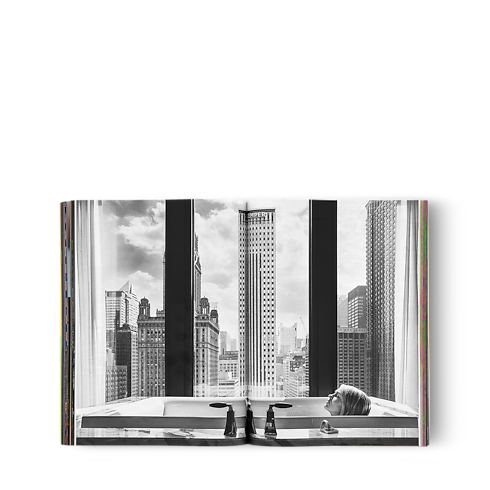 Trunks, Travel and Home - Cities On Earth Trunks, Travel and Home Library City Guides | LOUIS VUITTON (Product zoom)