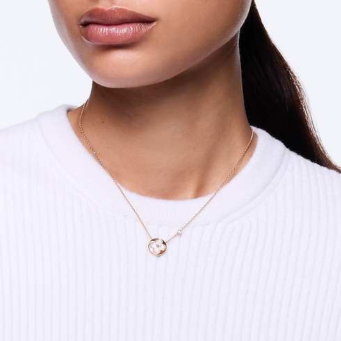 Jewellery - Color Blossom BB Sun Pendant, Pink Gold, White Mother-of-Pearl and Diamond Jewellery Categories Necklaces and Pendants | LOUIS VUITTON (Product zoom)