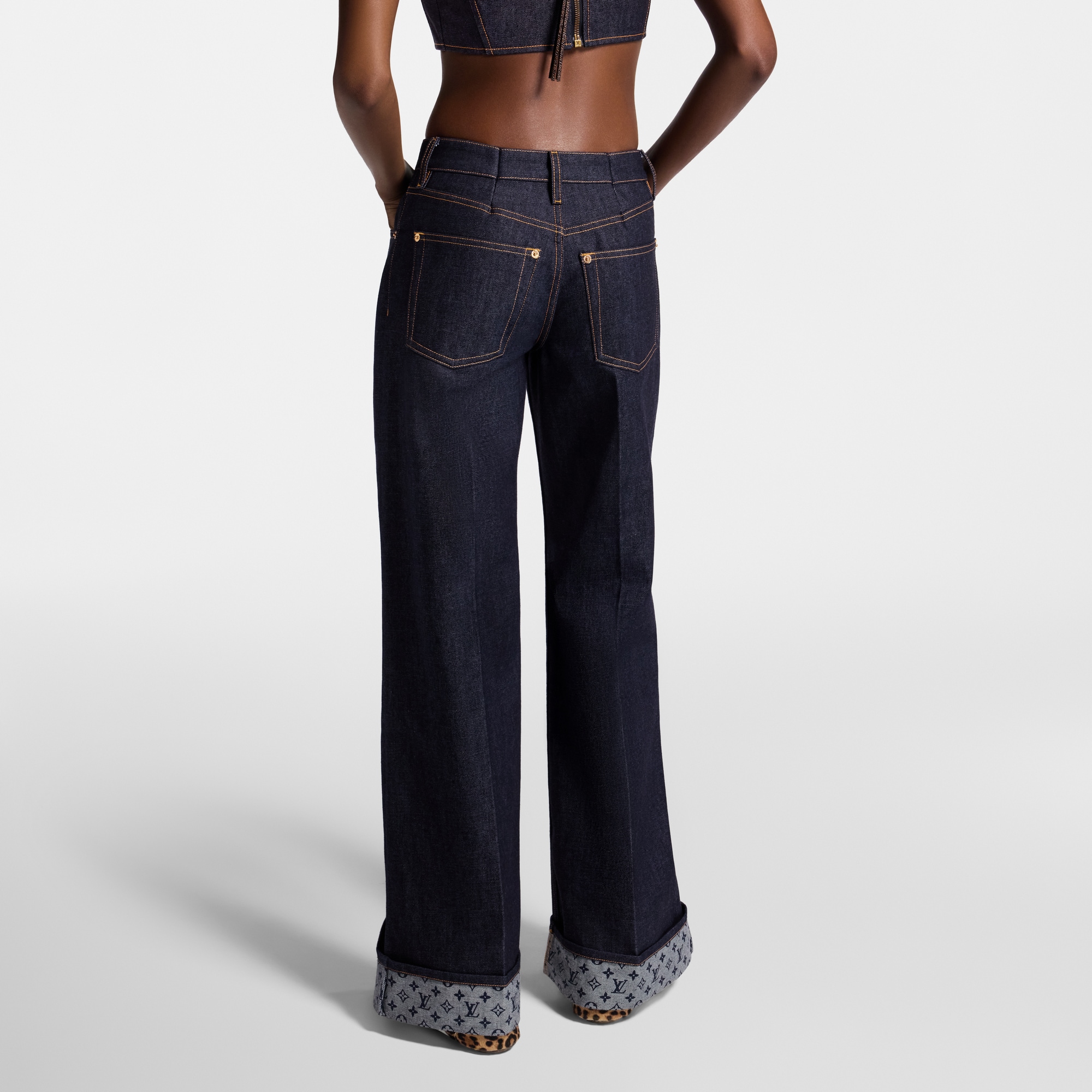 Women - Cuffed Hem Flared Jeans  Women Ready-to-Wear Trousers | LOUIS VUITTON (Product zoom)