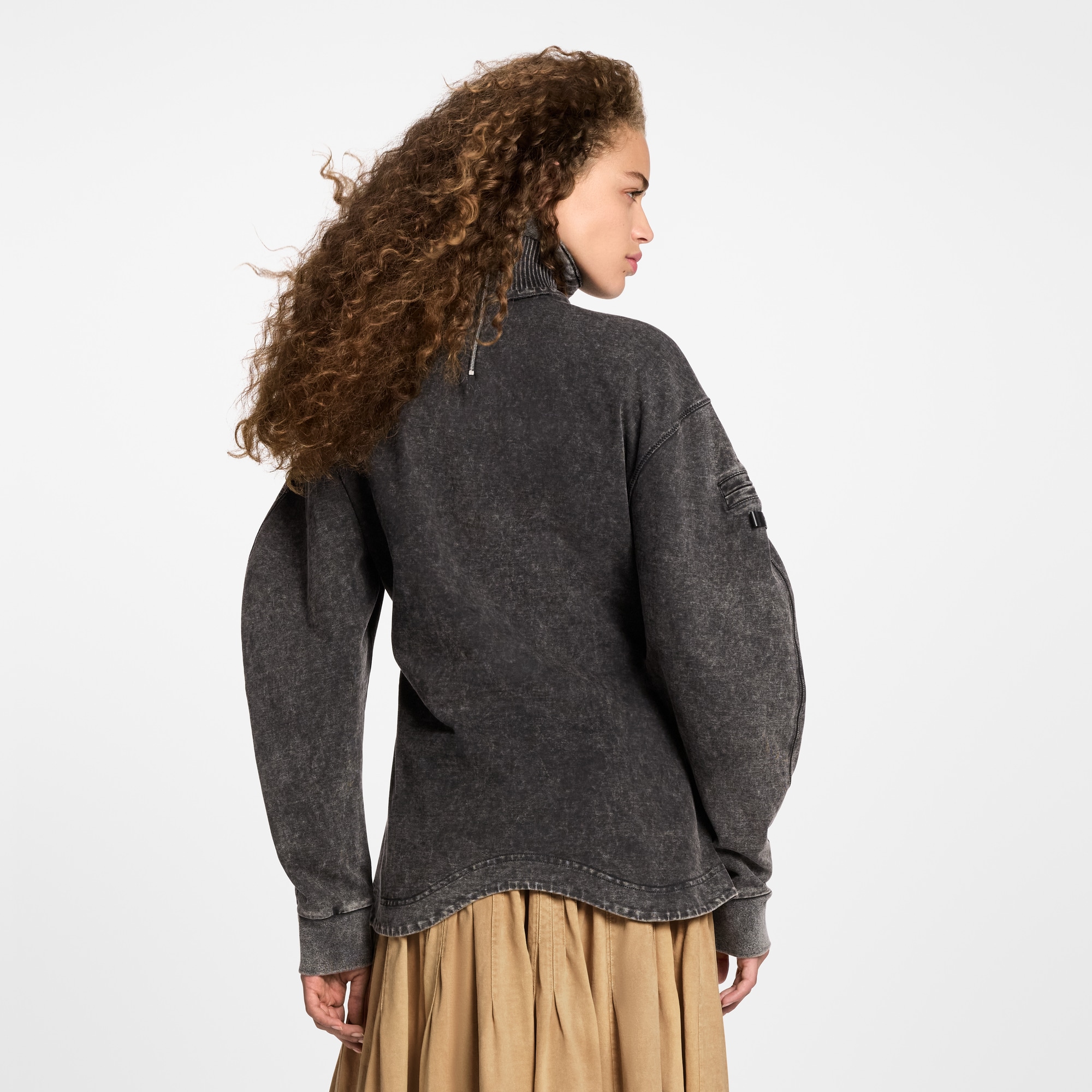 Women - Curve Hem Sweater  Women Ready-to-Wear Tops | LOUIS VUITTON (Product zoom)