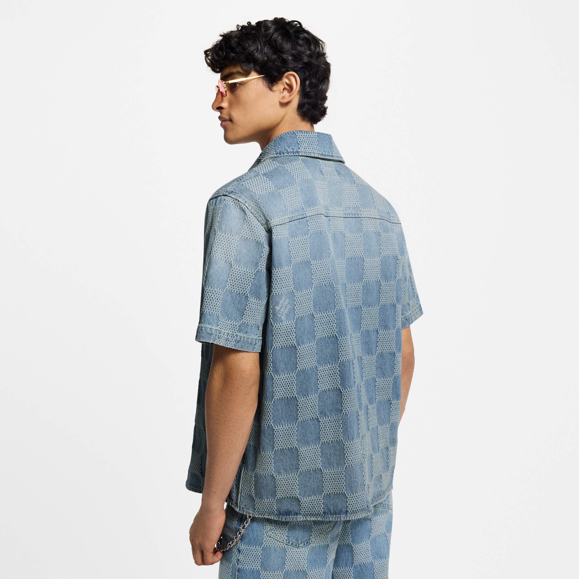 Men - Damier 3D Light Denim Short-Sleeved Shirt  Men Ready-to-Wear Shirts | LOUIS VUITTON (Product zoom)