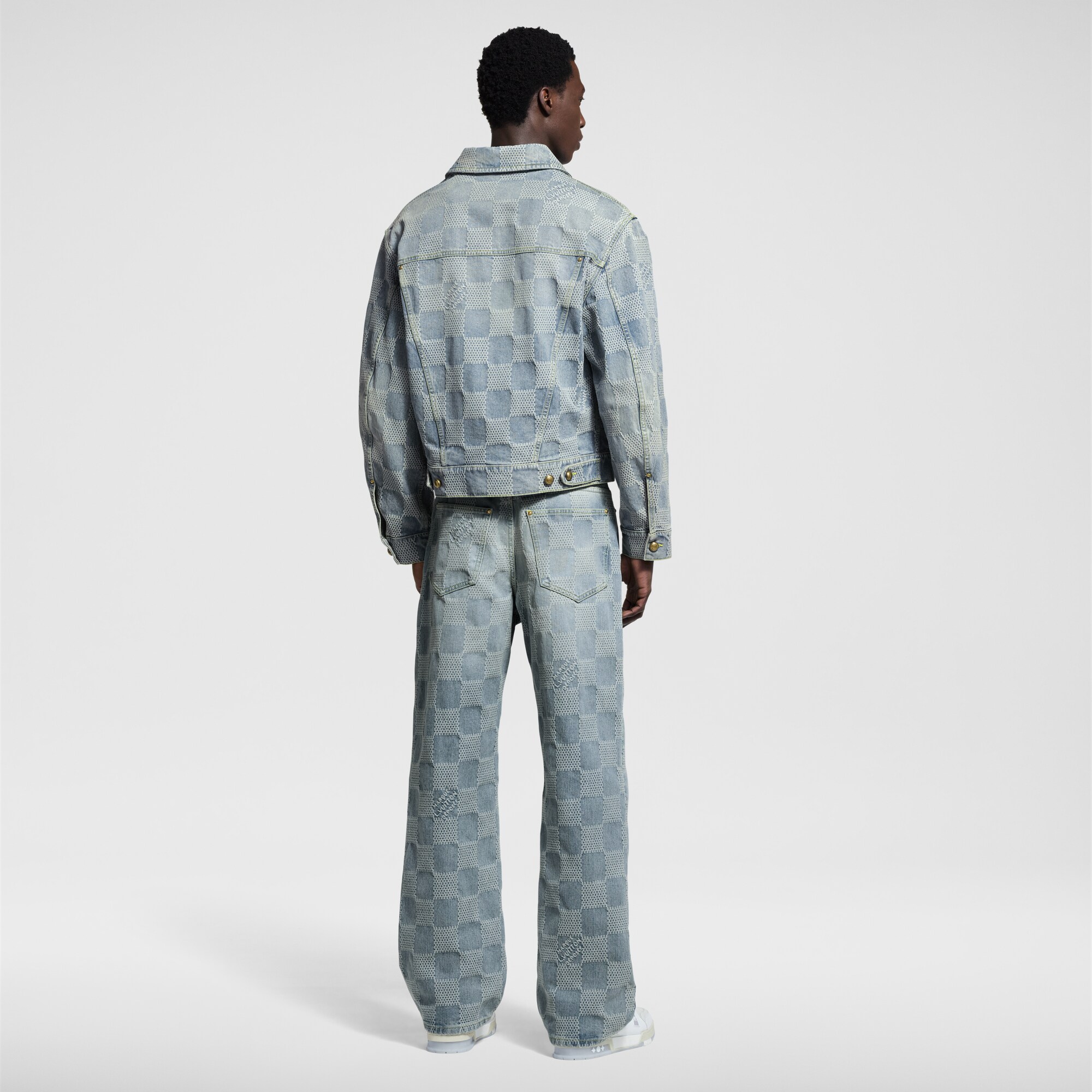 Men - Damier Classic Denim Jacket  Men Ready-to-Wear Outerwear and Coats | LOUIS VUITTON (Product zoom)