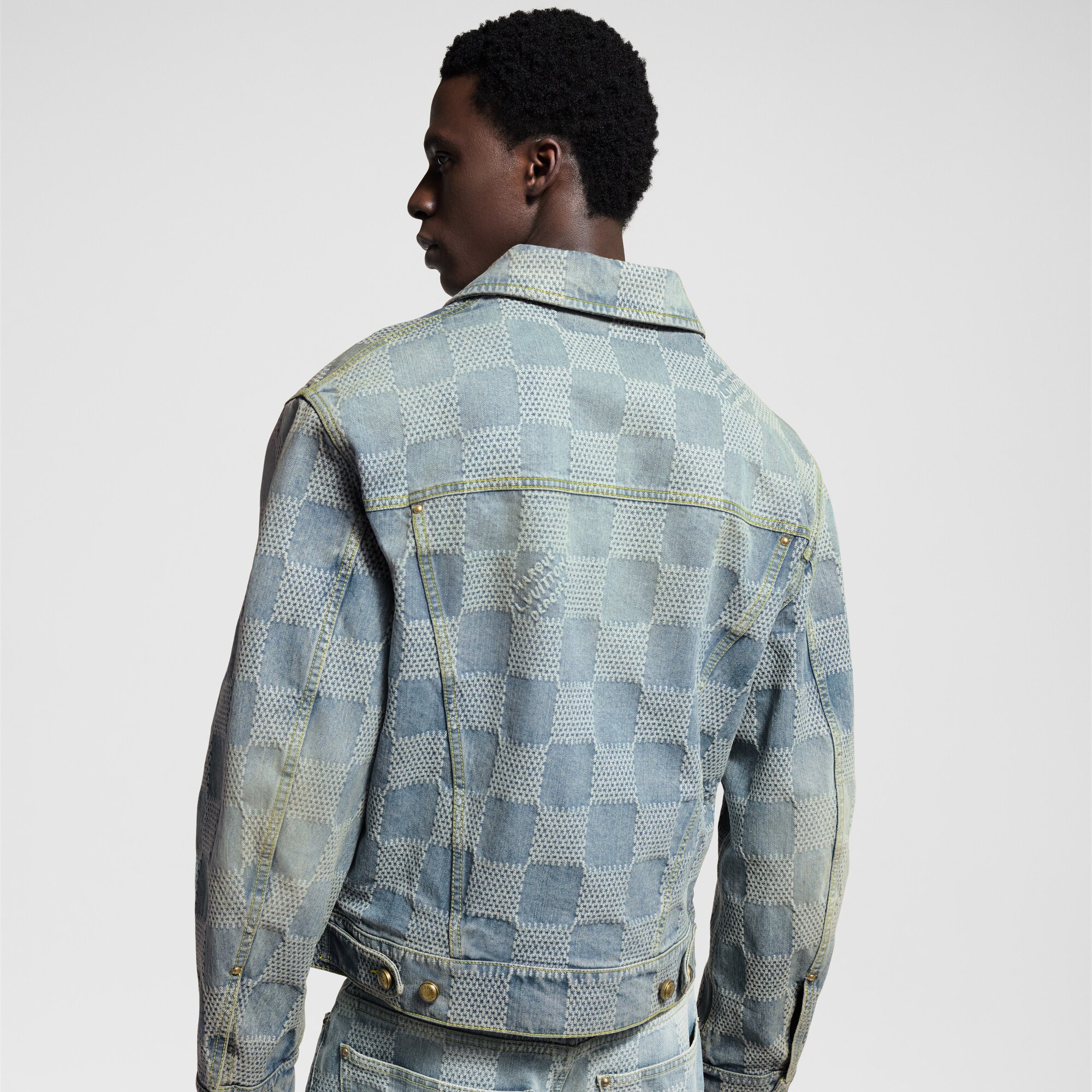Men - Damier Classic Denim Jacket  Men Ready-to-Wear Outerwear and Coats | LOUIS VUITTON (Product zoom)