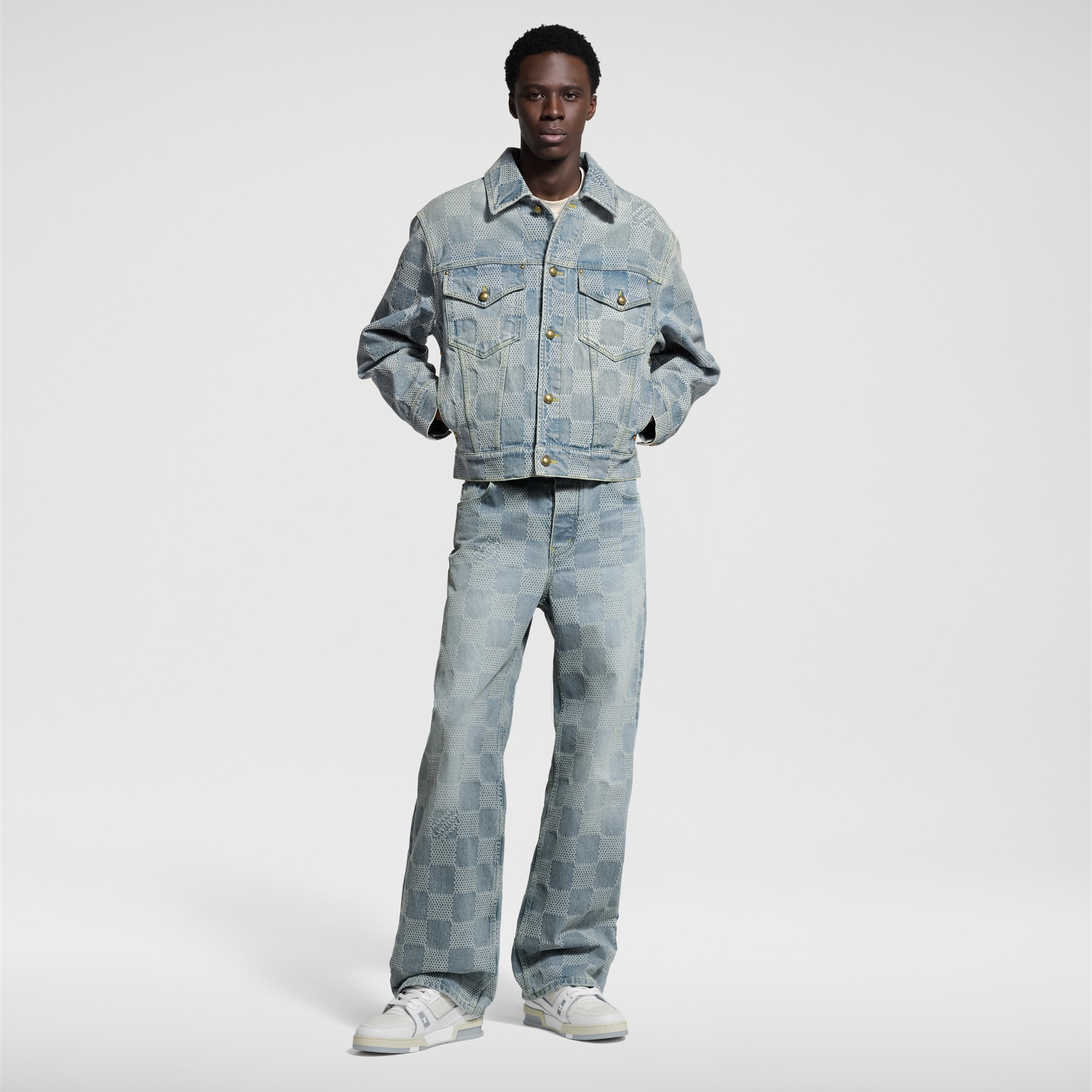 Men - Damier Classic Denim Jacket  Men Ready-to-Wear Outerwear and Coats | LOUIS VUITTON (Product zoom)