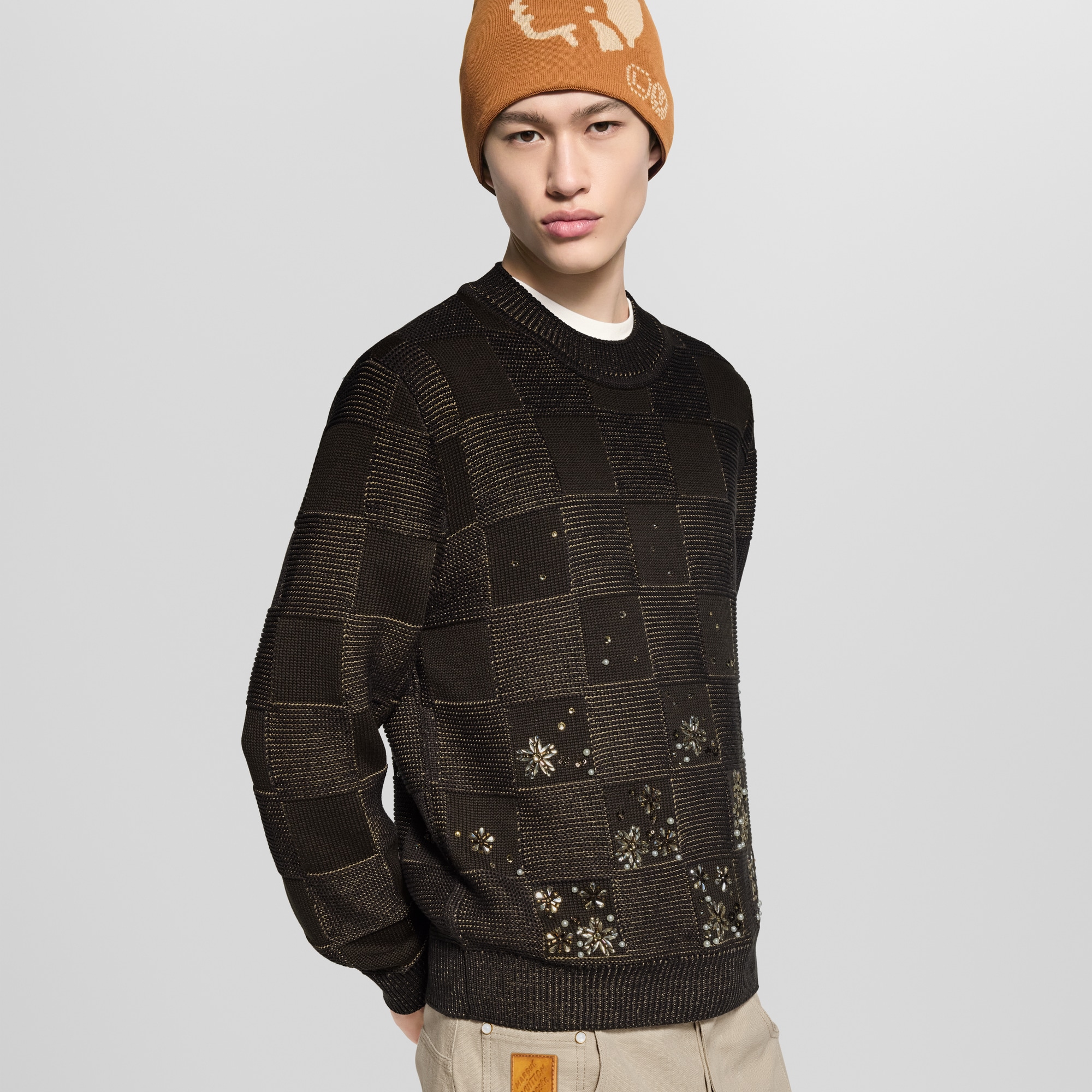 Men - Damier Embroidered Long-Sleeved Crewneck  Men Ready-to-Wear All Ready-to-Wear | LOUIS VUITTON (Product zoom)