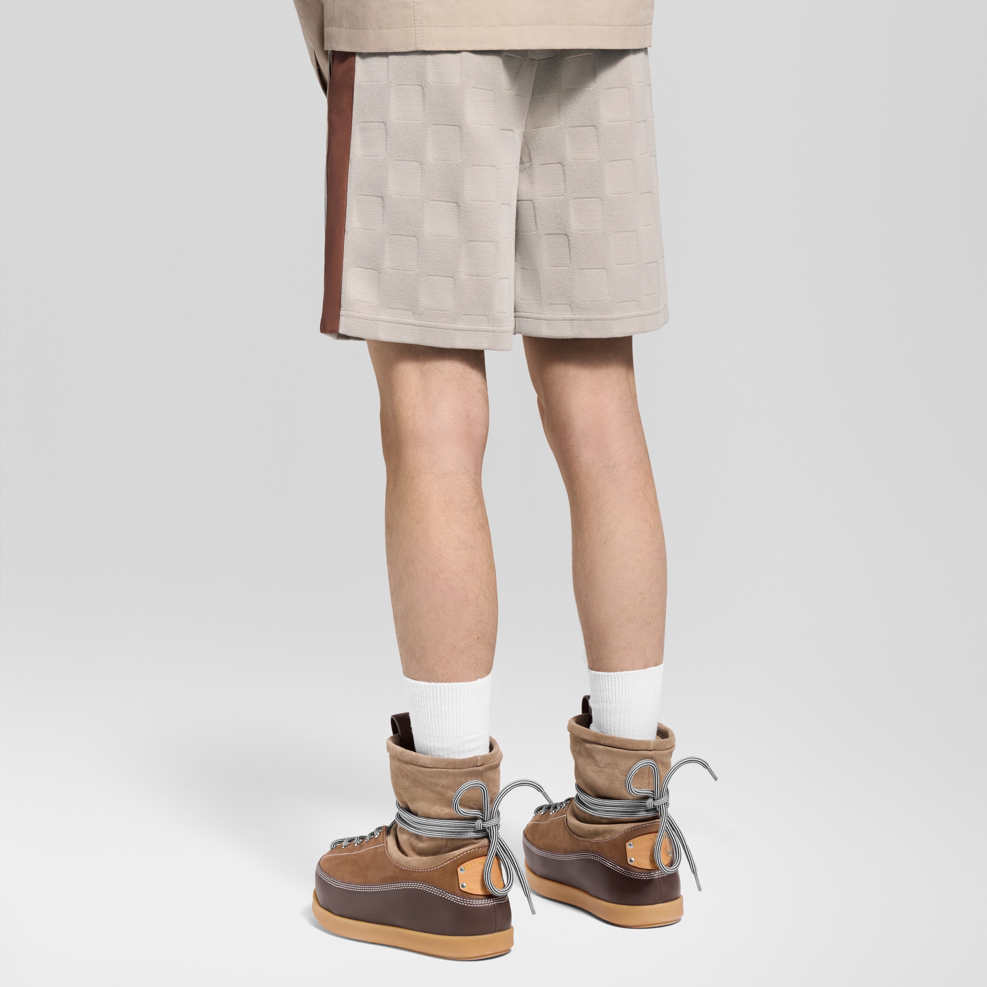 Men - Damier Hybrid Workwear Shorts  Men Ready-to-Wear All Ready-to-Wear | LOUIS VUITTON (Product zoom)