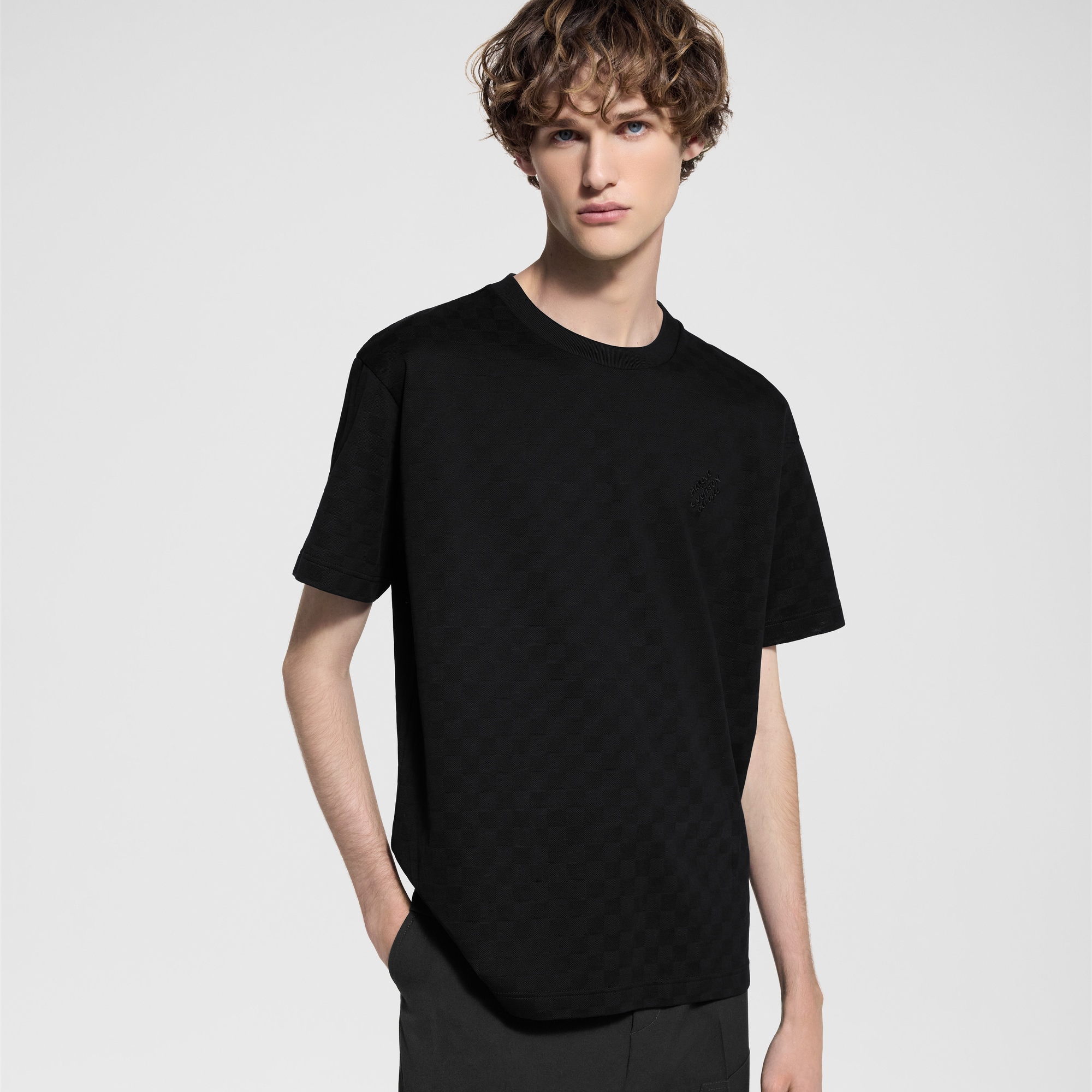 Men - Damier Signature T-Shirt  Men Ready-to-Wear T-Shirts and Polos | LOUIS VUITTON (Product zoom)