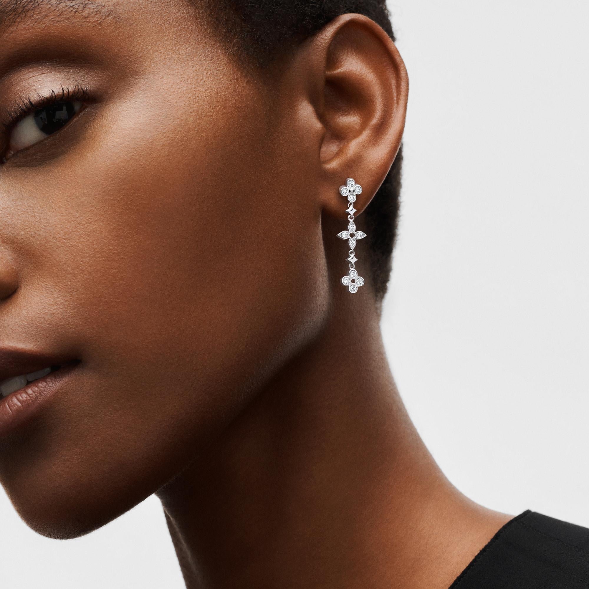 Jewellery - Dentelle One Row Earrings, White Gold And Diamonds  Jewellery Categories All Fine Jewellery | LOUIS VUITTON (Product zoom)
