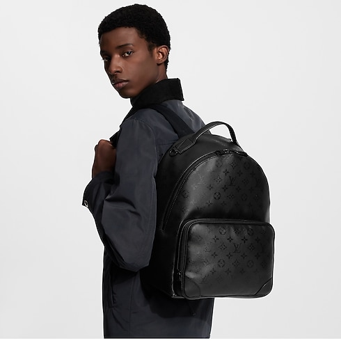 Bags and Small Leather Goods - Discovery Cargo Backpack G72 Bags and Small Leather Goods Men's Bags New In | LOUIS VUITTON (Product zoom)