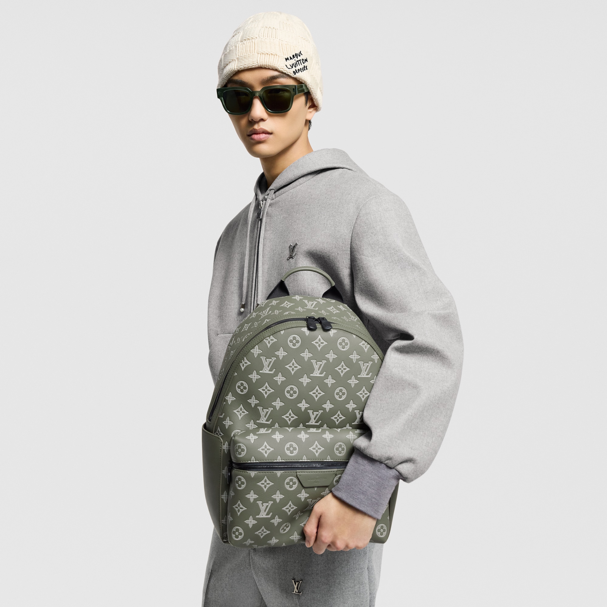 Men - Discovery PM Backpack Monogram Shadow Leather Men Bags All Bags | LOUIS VUITTON (Product zoom)