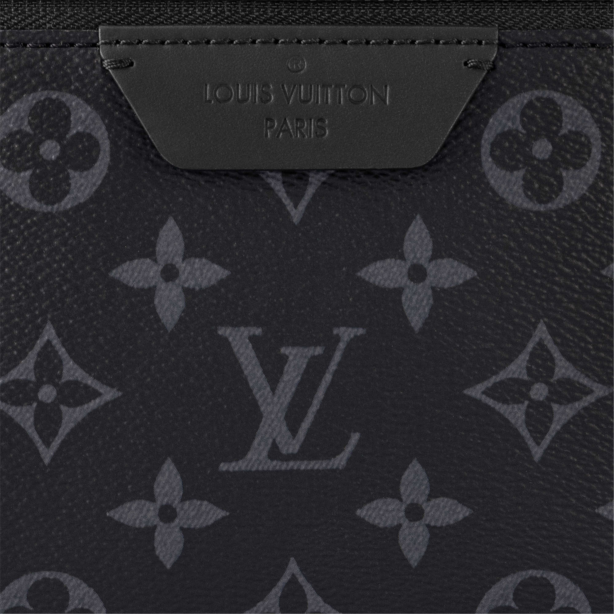 Men - Discovery PM Backpack Monogram Eclipse Men Bags All Collections | LOUIS VUITTON (Product zoom)