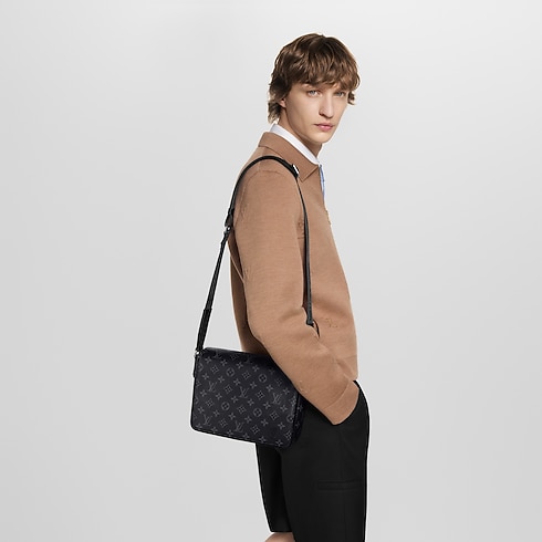 Men - District PM Messenger Bag Monogram Eclipse Men Bags All Bags | LOUIS VUITTON (Product zoom)