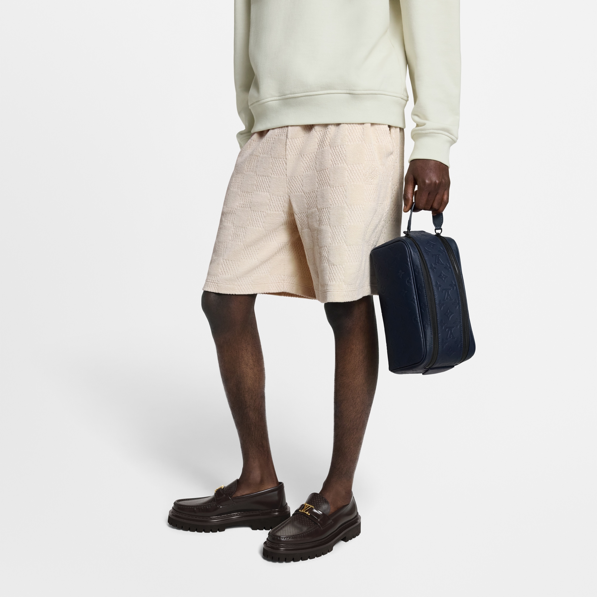 Men - Dopp Kit Toiletry Bag Monogram Shadow Men Travel Travel Accessories and Organisers | LOUIS VUITTON (Product zoom)