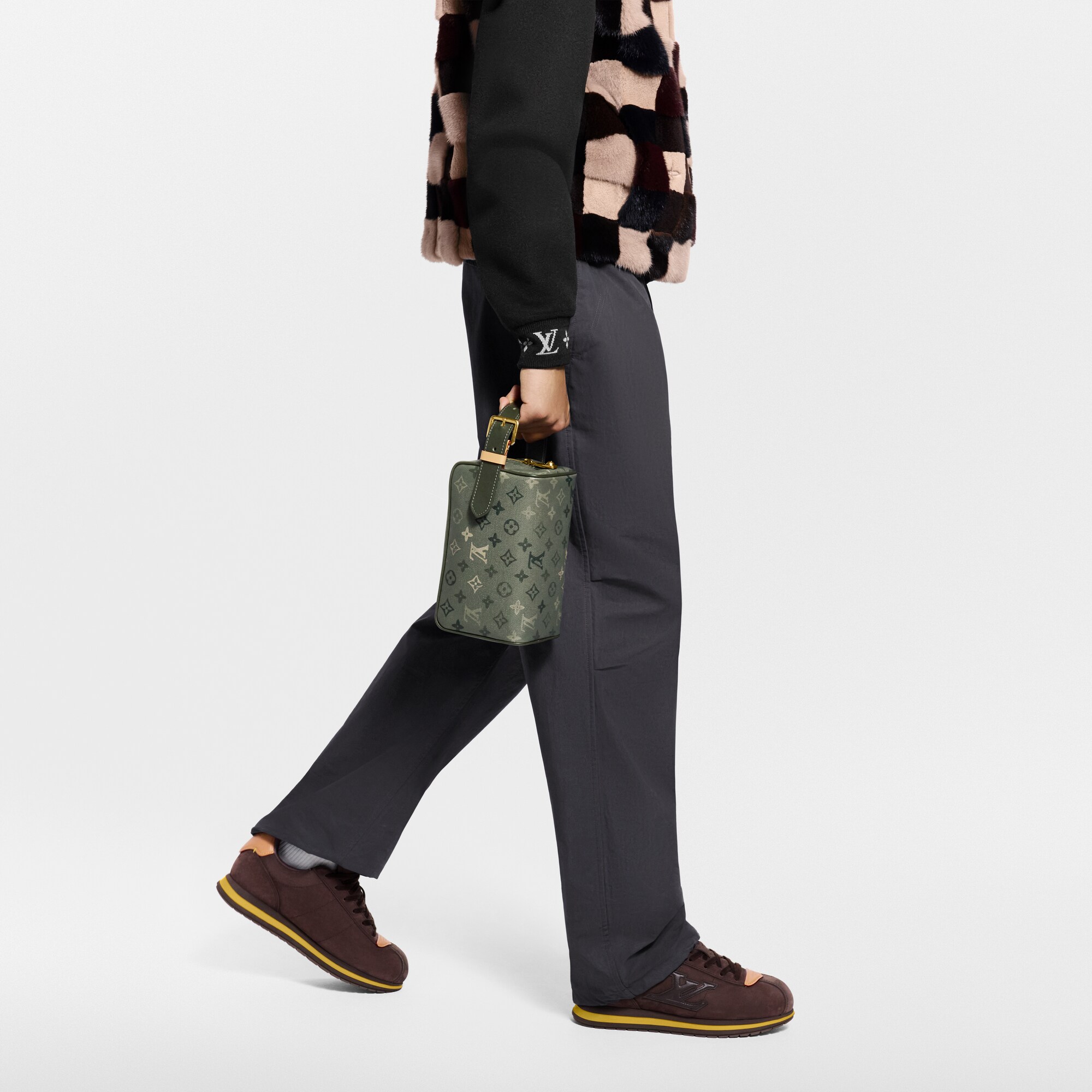 Men - Dopp Kit Toiletry Pouch Monogram Other Men Travel Travel Accessories and Organisers | LOUIS VUITTON (Product zoom)