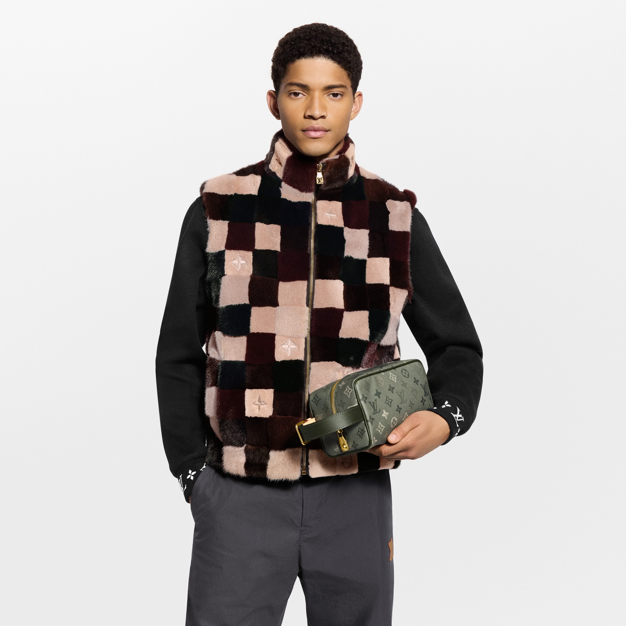 Men - Dopp Kit Toiletry Pouch Monogram Other Men Travel Travel Accessories and Organisers | LOUIS VUITTON (Product zoom)