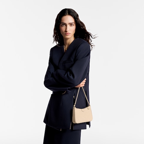 Women - Easy Pouch On Strap Monogram Empreinte Leather Women Wallets and Small Leather Goods All Wallets and Small Leather Goods | LOUIS VUITTON (Product zoom)