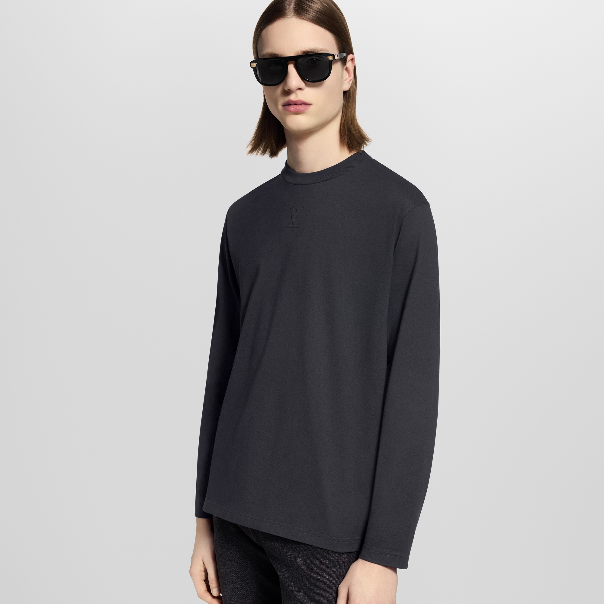 Men - Embossed LV Long-Sleeved T-Shirt  Men Ready-to-Wear T-Shirts and Polos | LOUIS VUITTON (Product zoom)