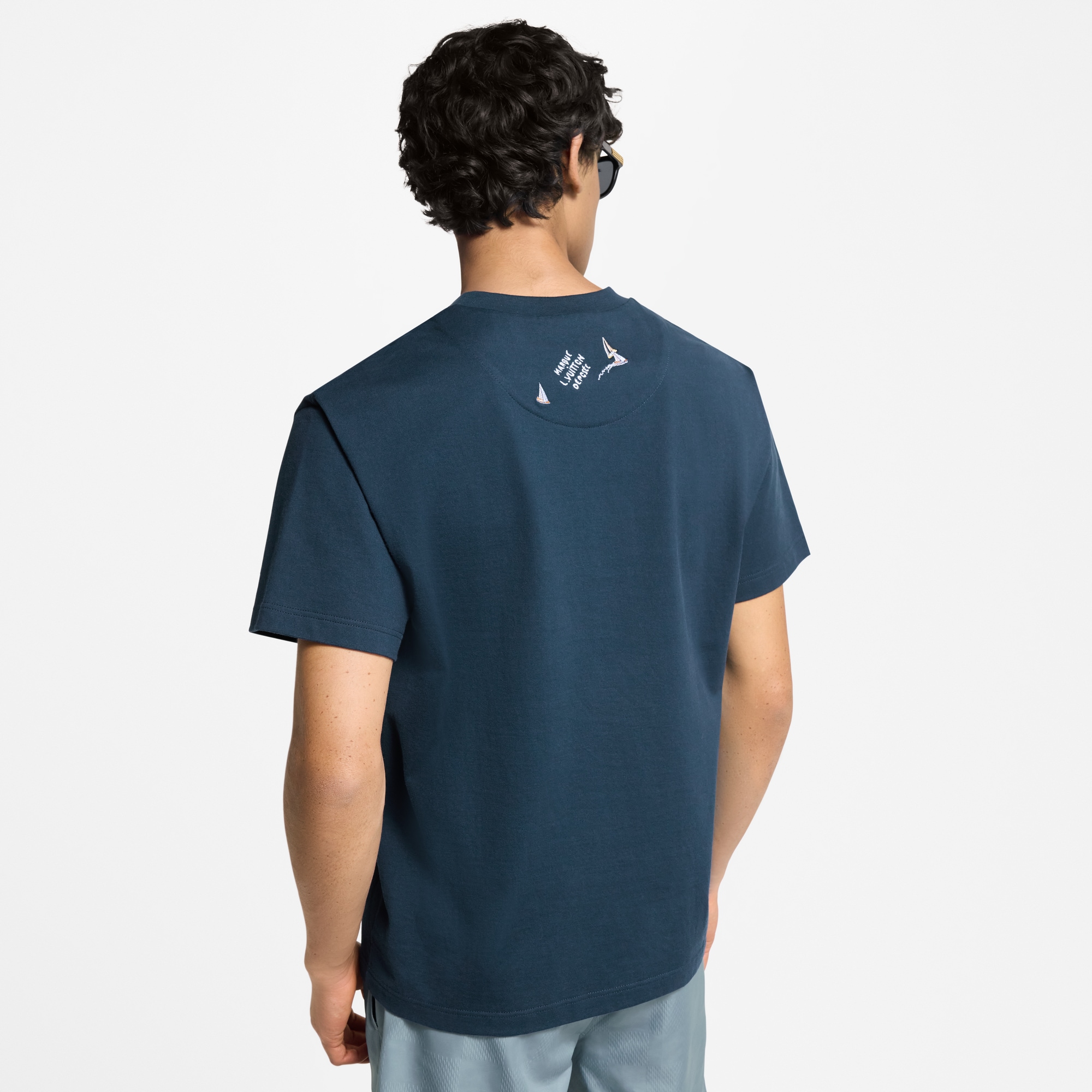 Men - Embroidered Cotton T-Shirt  Men Ready-to-Wear T-Shirts and Polos | LOUIS VUITTON (Product zoom)