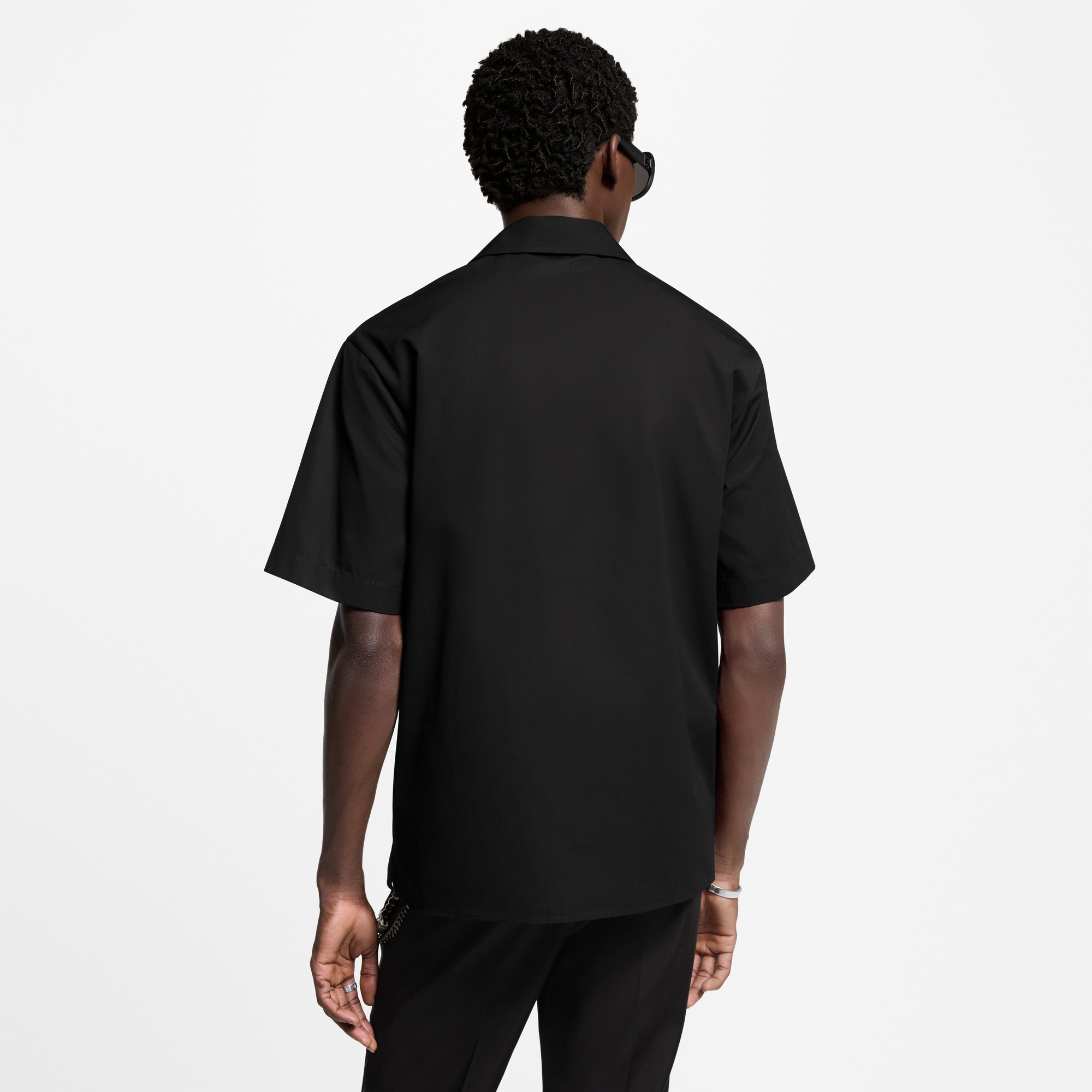 Men - Embroidered Short-Sleeved Cotton Shirt  Men Ready-to-Wear Shirts | LOUIS VUITTON (Product zoom)