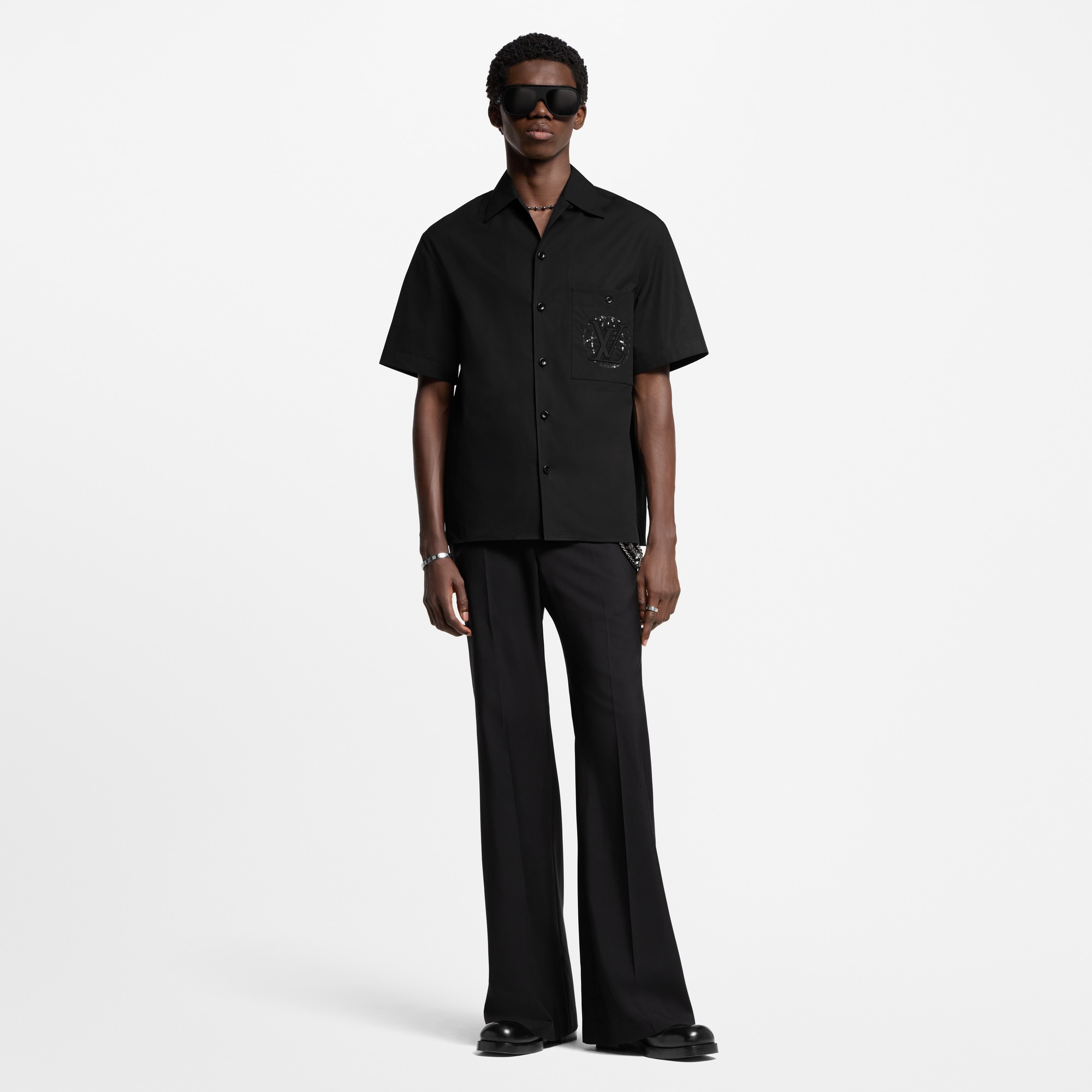 Men - Embroidered Short-Sleeved Cotton Shirt  Men Ready-to-Wear Shirts | LOUIS VUITTON (Product zoom)