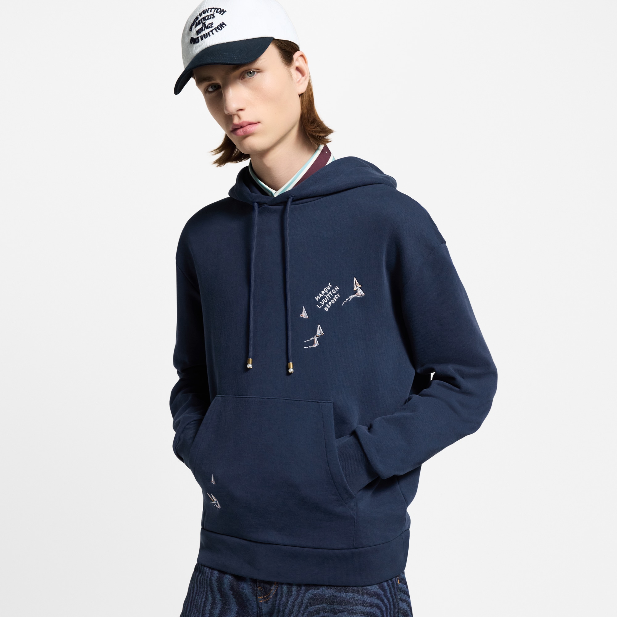 Men - Embroidered Signature Hoodie  Men Ready-to-Wear Knitwear and Sweatshirts | LOUIS VUITTON (Product zoom)