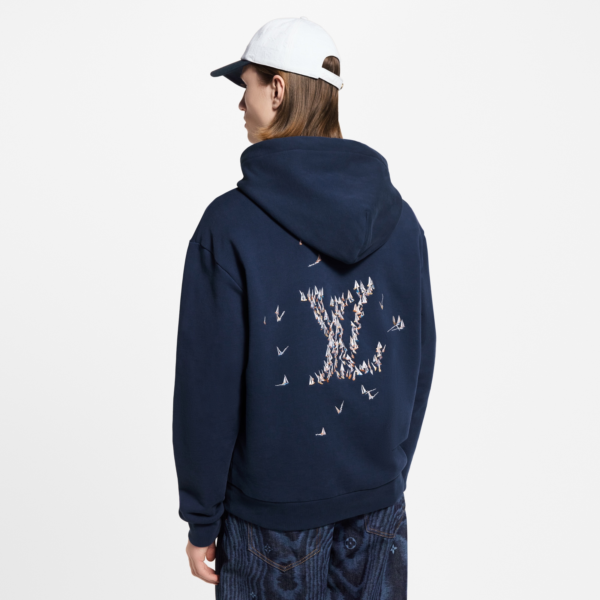 Men - Embroidered Signature Hoodie  Men Ready-to-Wear Knitwear and Sweatshirts | LOUIS VUITTON (Product zoom)