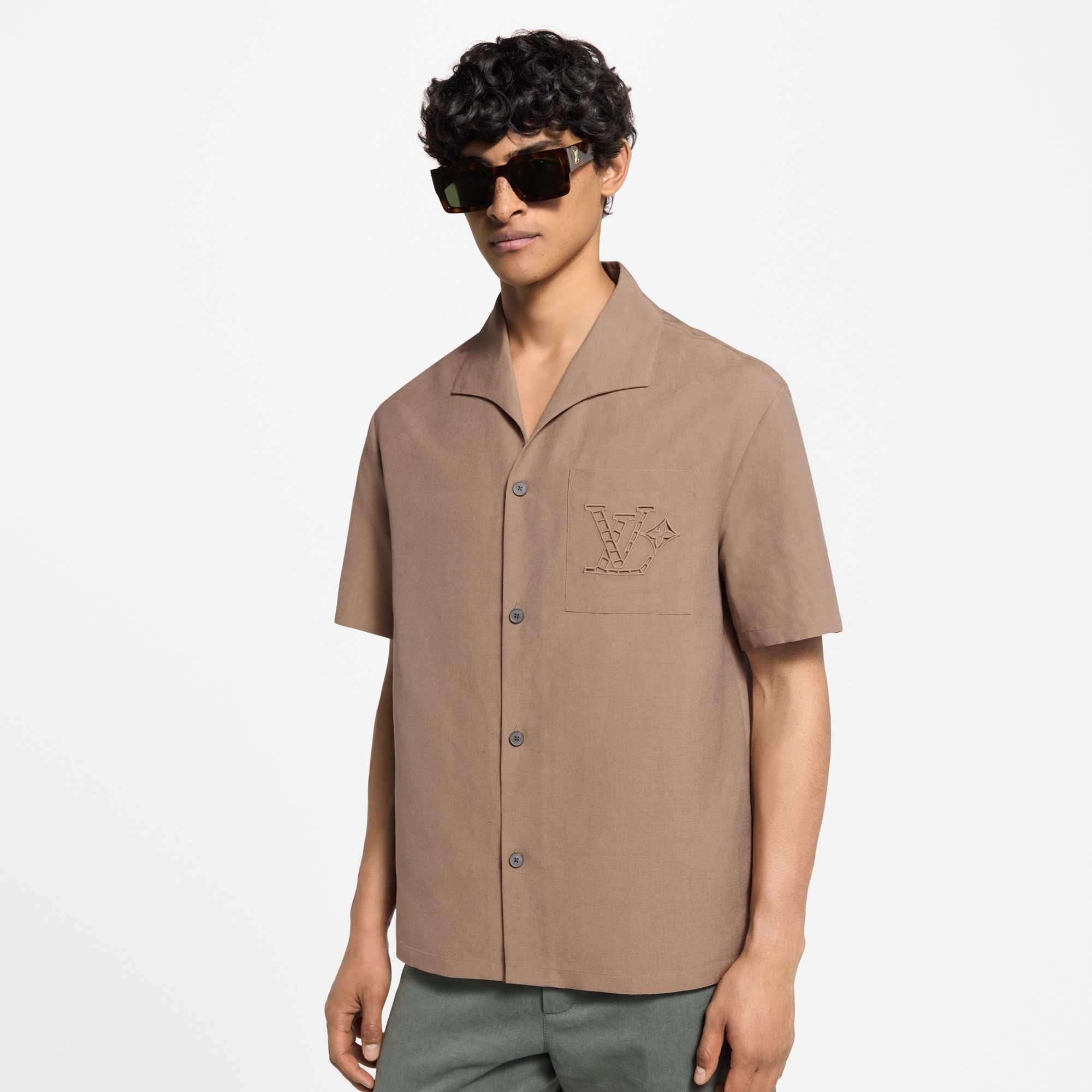 Men - Embroidered Summer Shirt  Men Ready-to-Wear Shirts | LOUIS VUITTON (Product zoom)