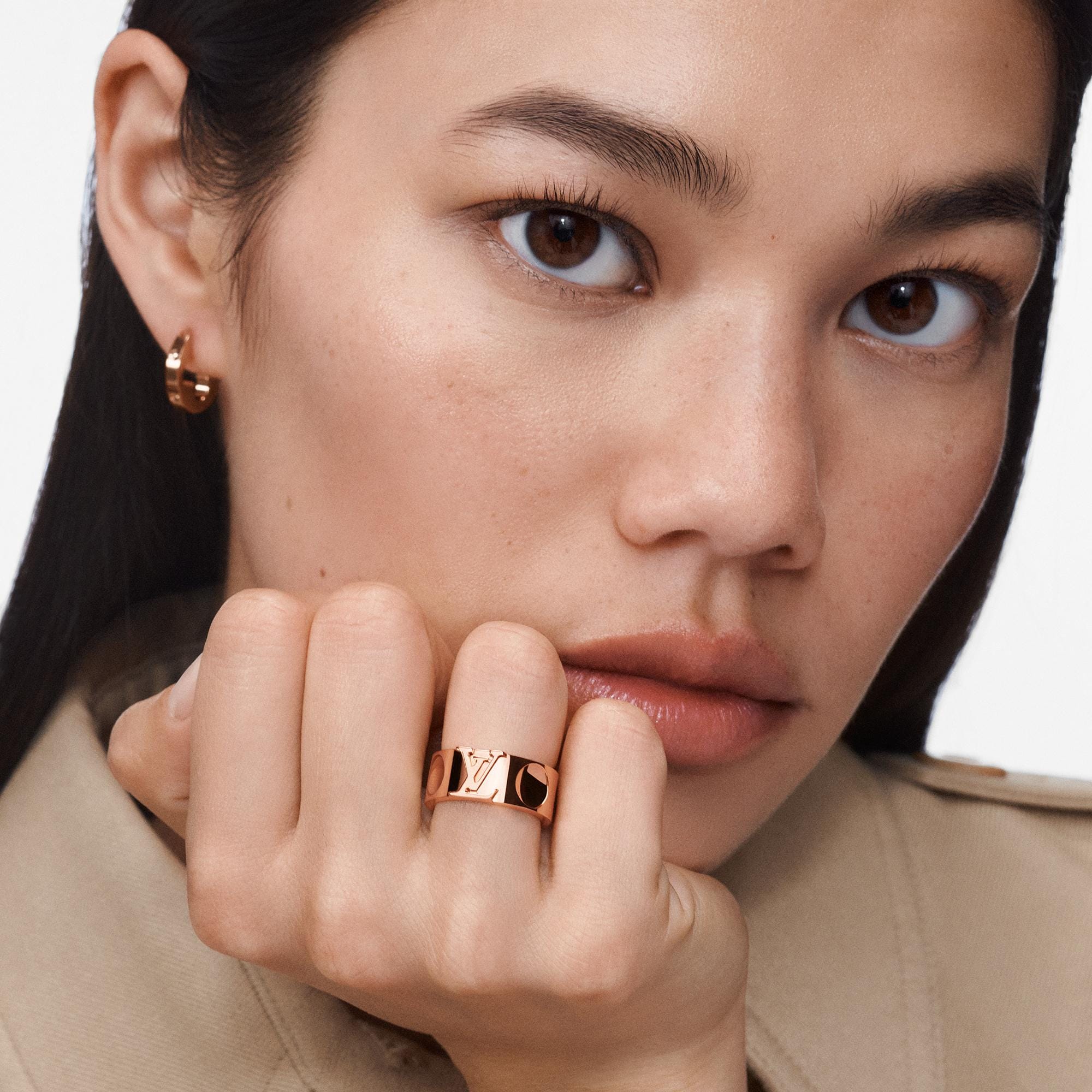 Jewellery - Empreinte Large Ring, Pink Gold  Jewellery Categories All Fine Jewellery | LOUIS VUITTON (Product zoom)