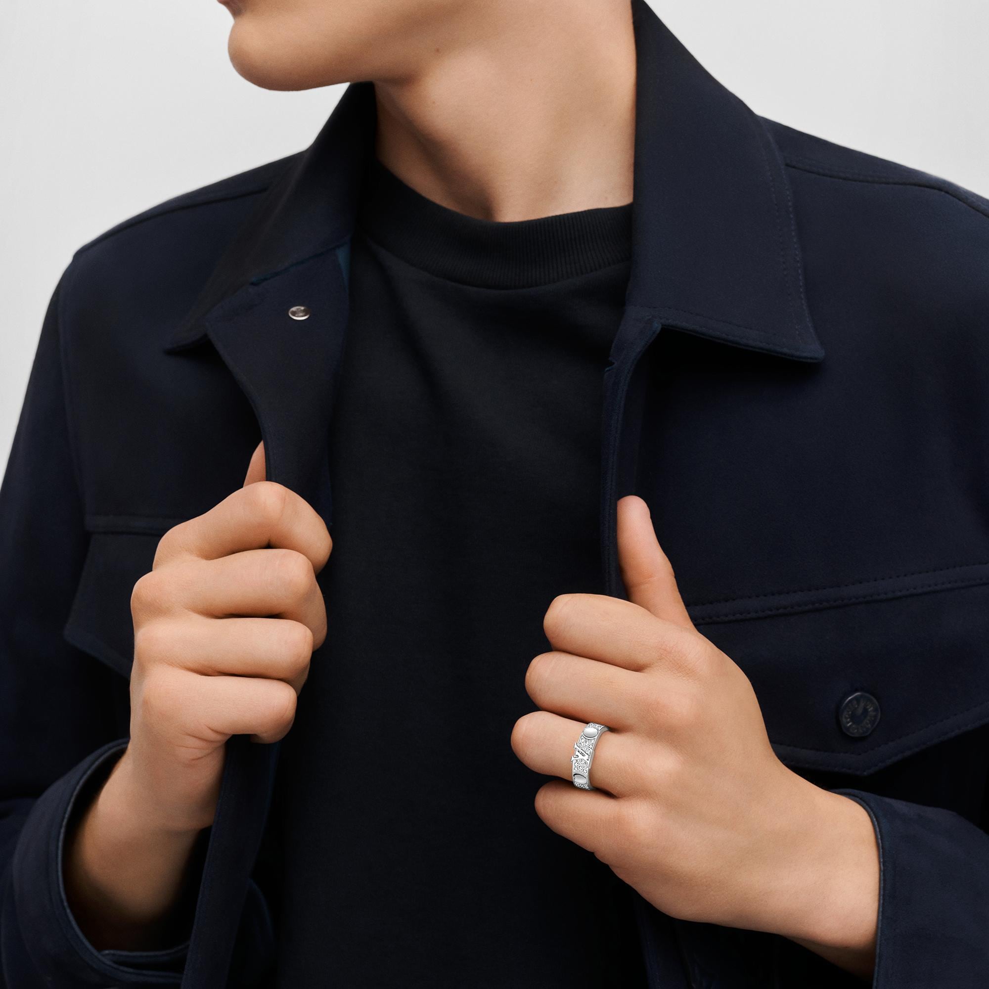 Jewellery - Empreinte Ring, White Gold and Diamonds  Jewellery Categories Rings | LOUIS VUITTON (Product zoom)