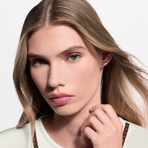 Women - Essential V Strass PM Earrings S00 Women Fashion Jewellery Earrings | LOUIS VUITTON (Product zoom)