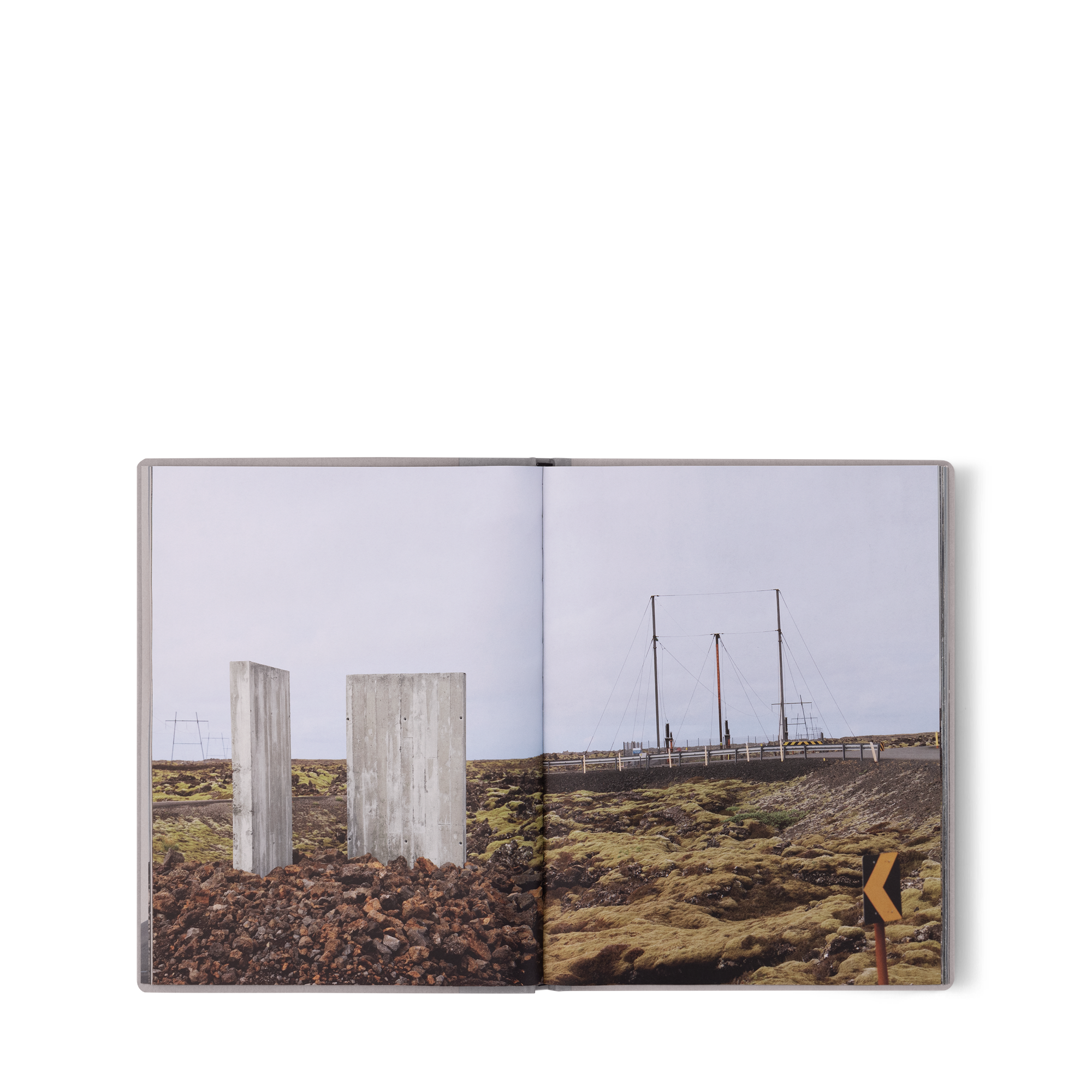 Trunks, Travel and Home - Fashion Eye Iceland  Trunks, Travel and Home Library Fashion Eye | LOUIS VUITTON (Product zoom)