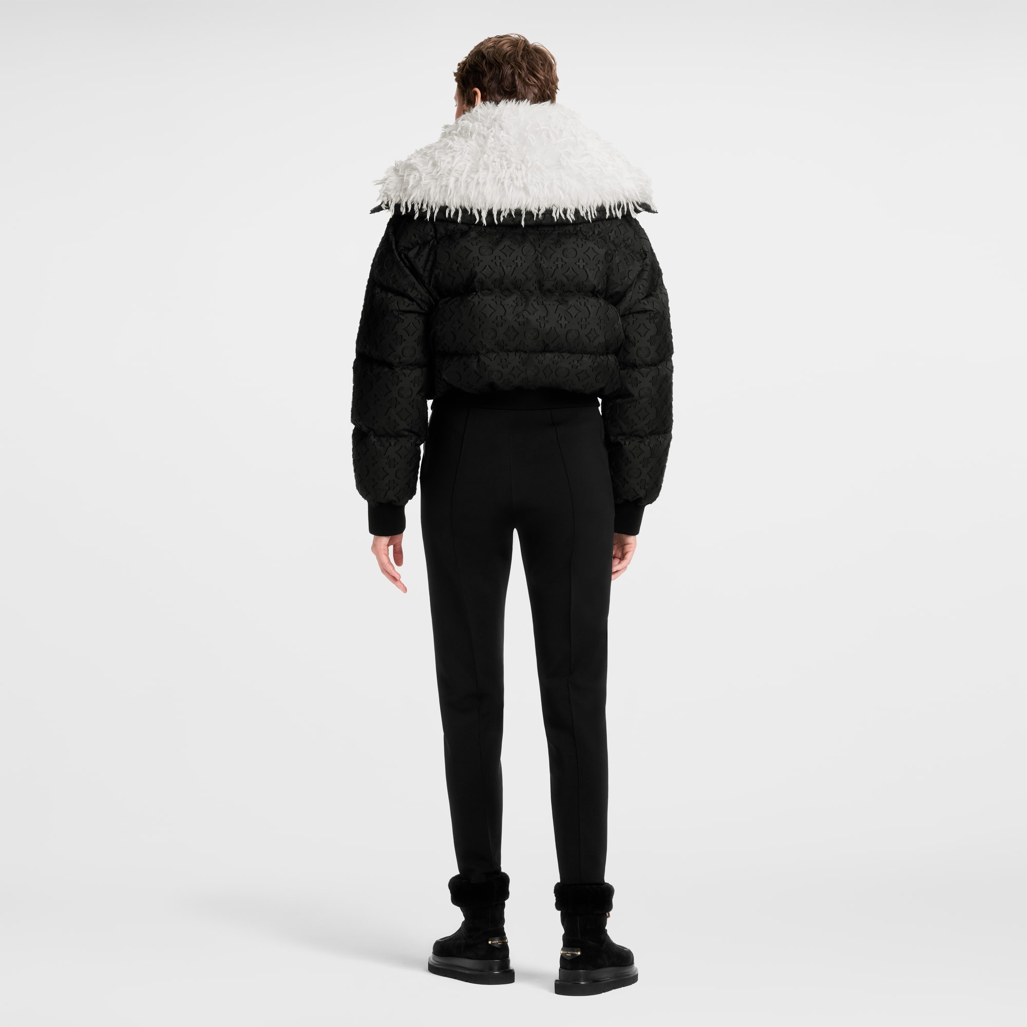 Women - Feather Collar Puffer Jacket  Women Ready-to-Wear Coats and Jackets | LOUIS VUITTON (Product zoom)