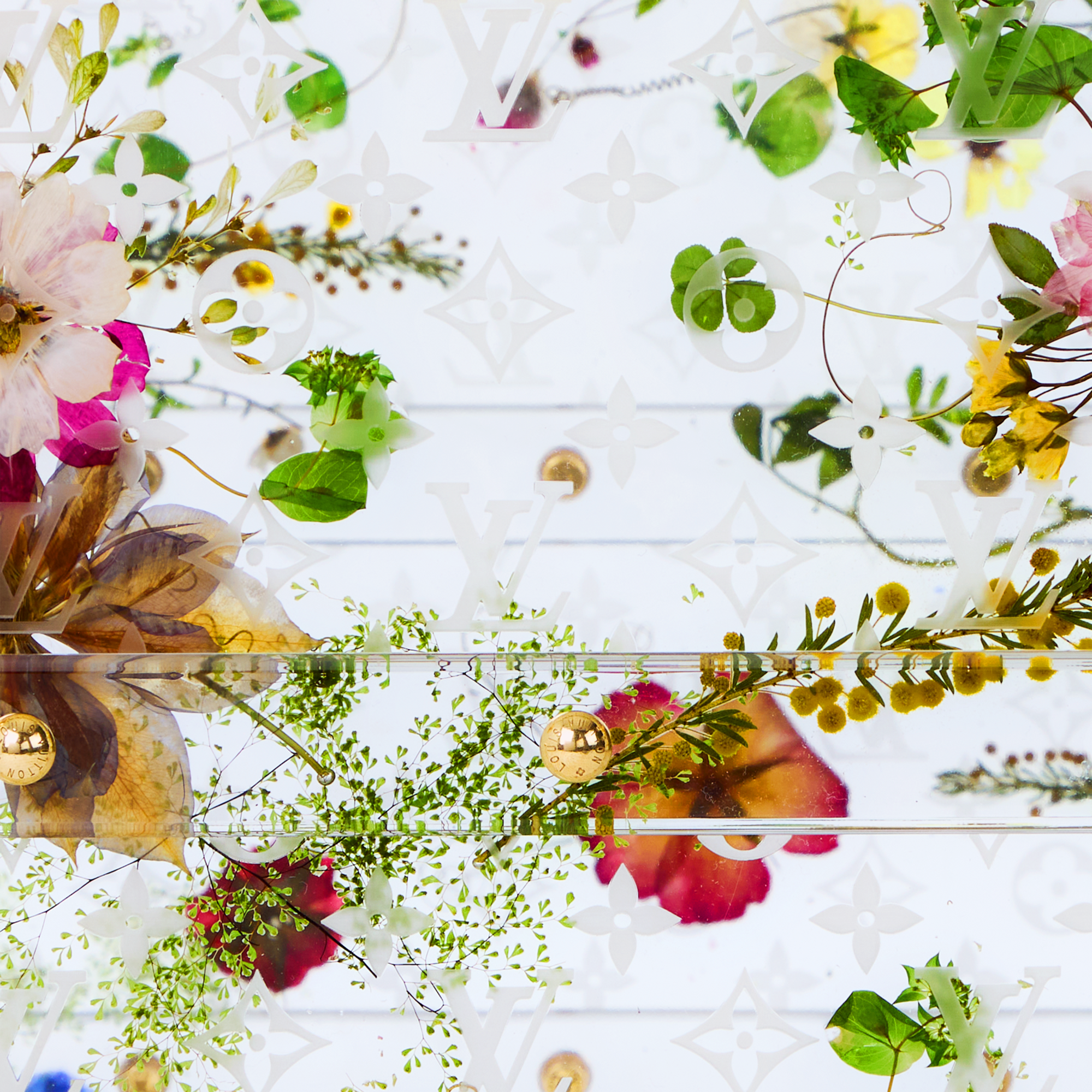 Trunks, Travel and Home - Flower Trunk 1 - Whisper of Spring Autres High End Trunks, Travel and Home Trunks and Boxes Trunks and Suitcases | LOUIS VUITTON (Product zoom)