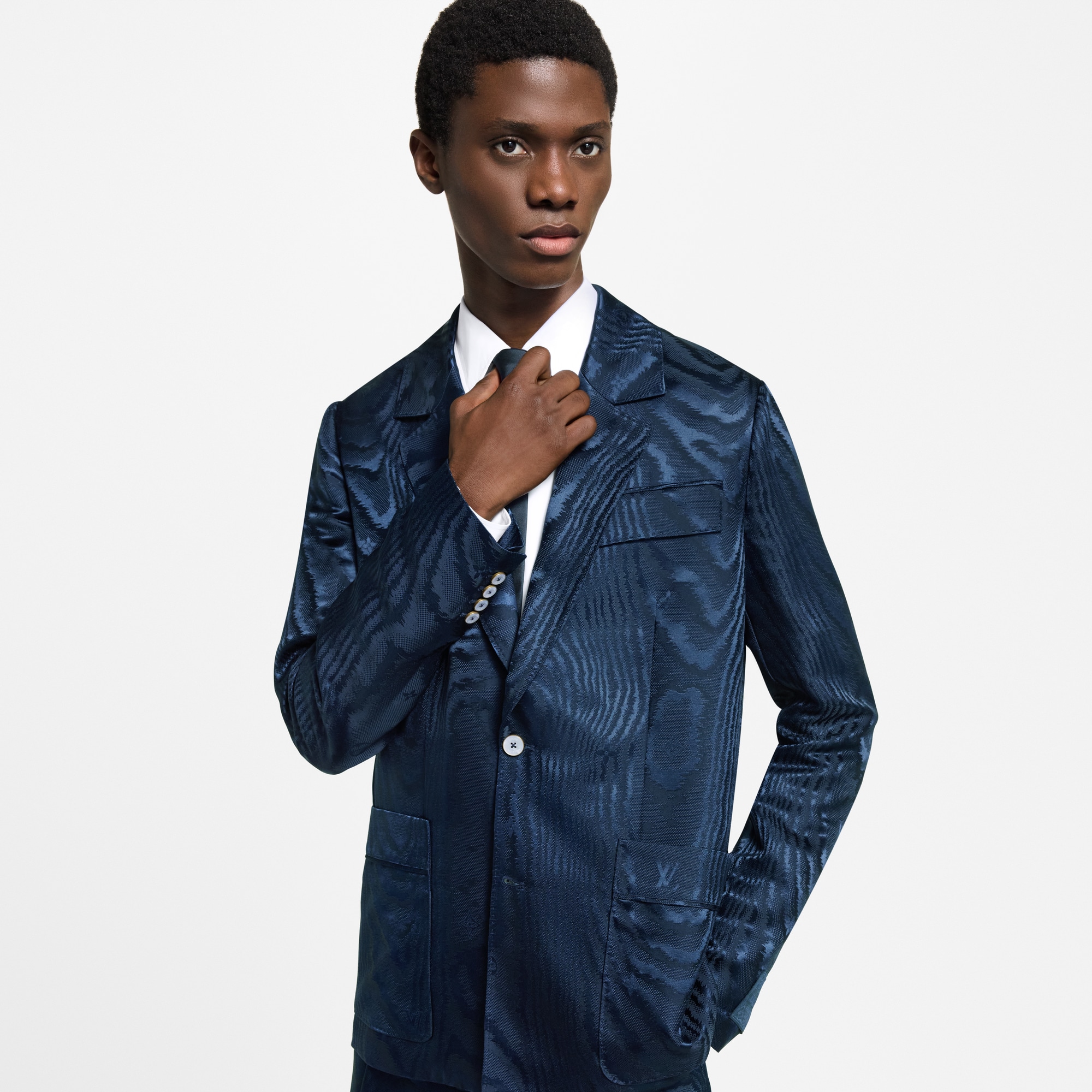 Men - Fluid Single-Breasted Jacket  Men Ready-to-Wear Blazers and Jackets | LOUIS VUITTON (Product zoom)