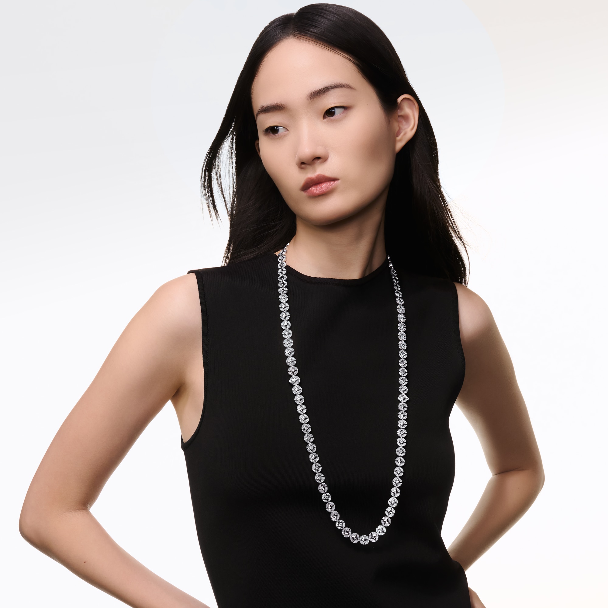 Les Extraordinaires - Galaxie Long Necklace, White Gold and Diamonds  Les Extraordinaires Jewellery Necklaces and Pendants | LOUIS VUITTON (Product zoom)