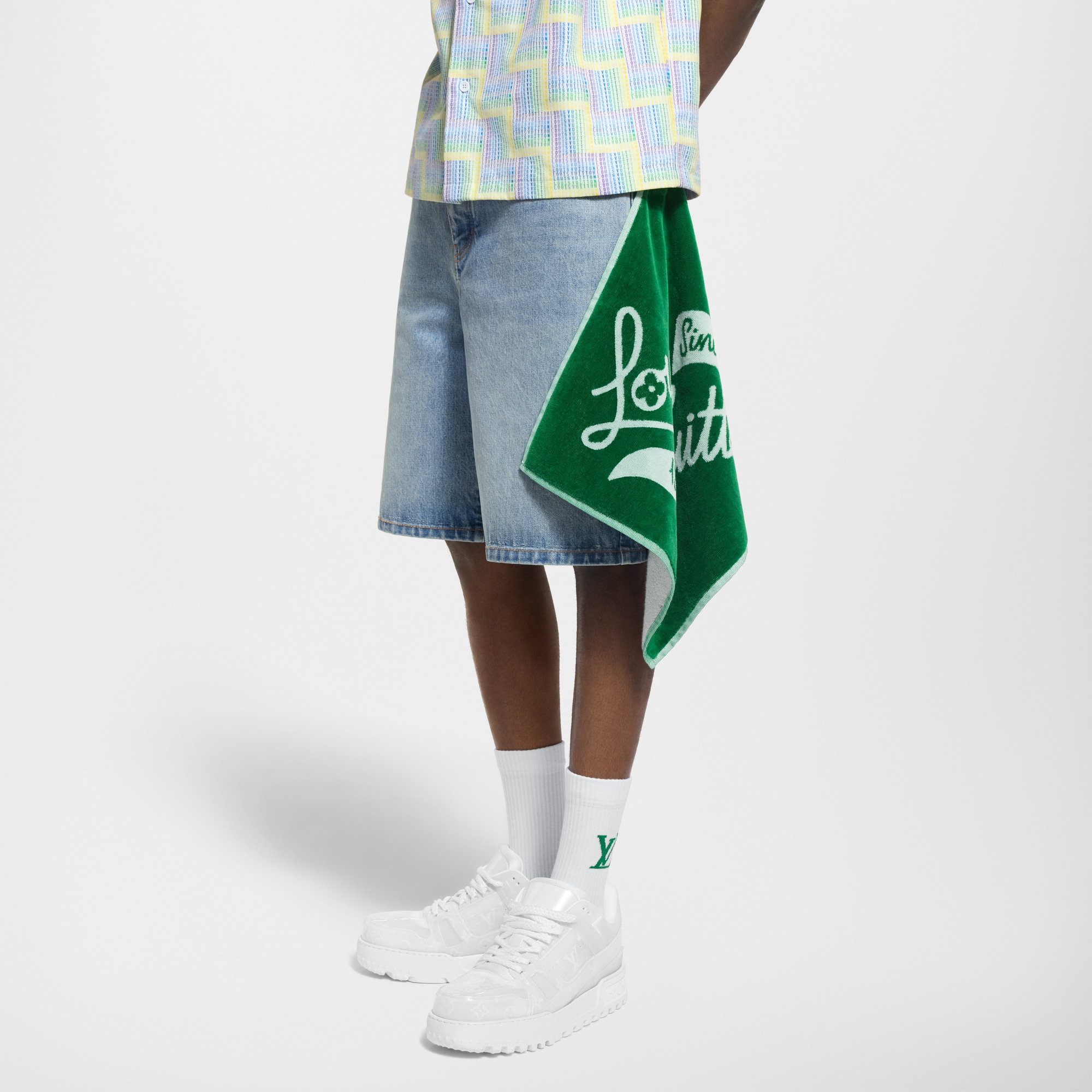Trunks, Travel and Home - Golf Towel S00 Trunks, Travel and Home Sport and Games } | LOUIS VUITTON (Product zoom)