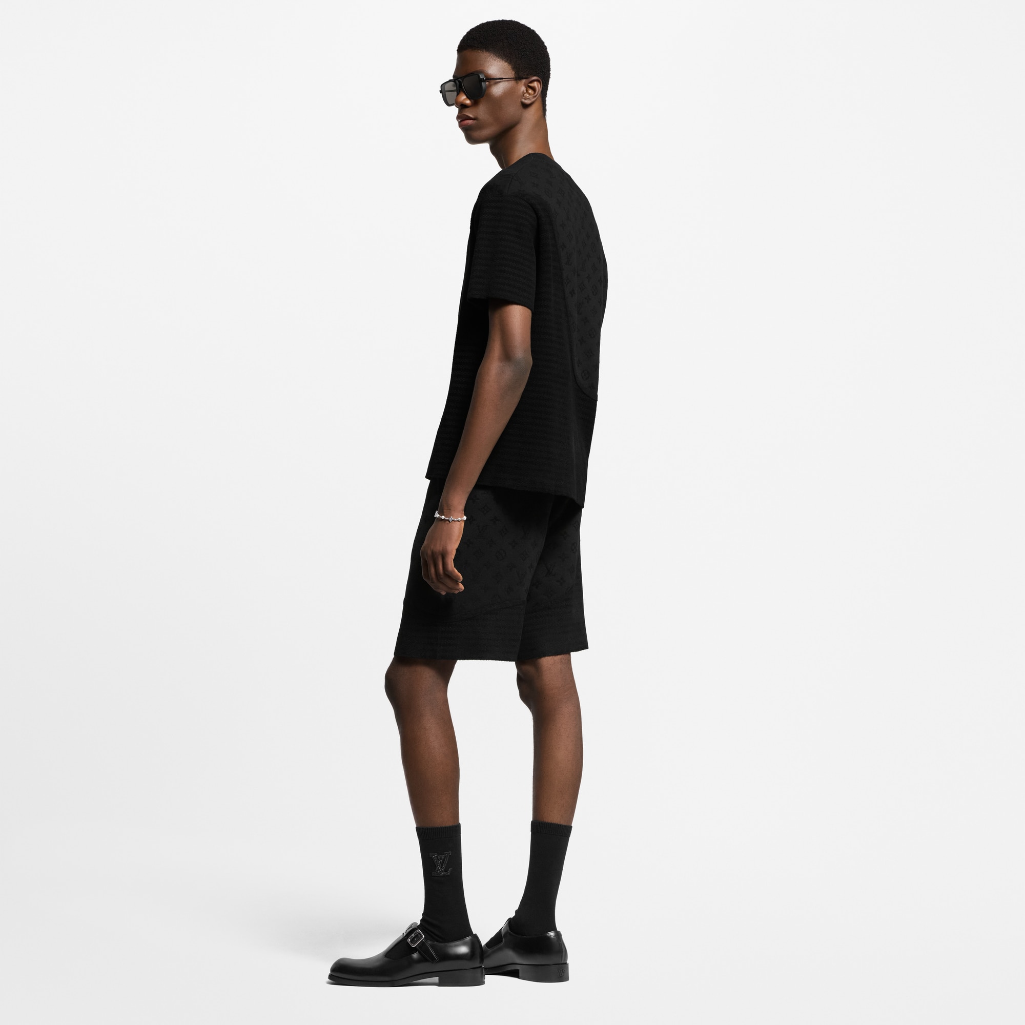 Men - Graphic Jacquard Short-Sleeved Crewneck  Men Ready-to-Wear All Ready-to-Wear | LOUIS VUITTON (Product zoom)